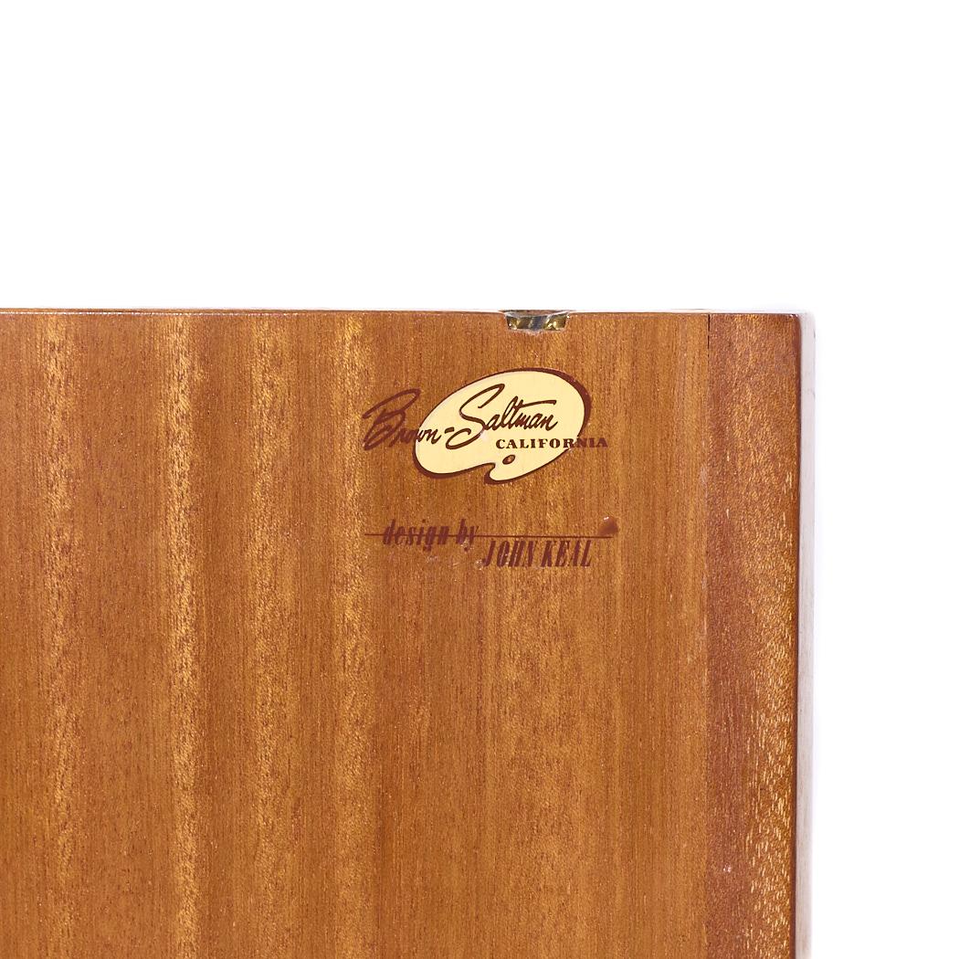 John Keal per Brown Saltman Credenza con ante a tamburo in mogano sbiancato della metà del secolo scorso in vendita 3