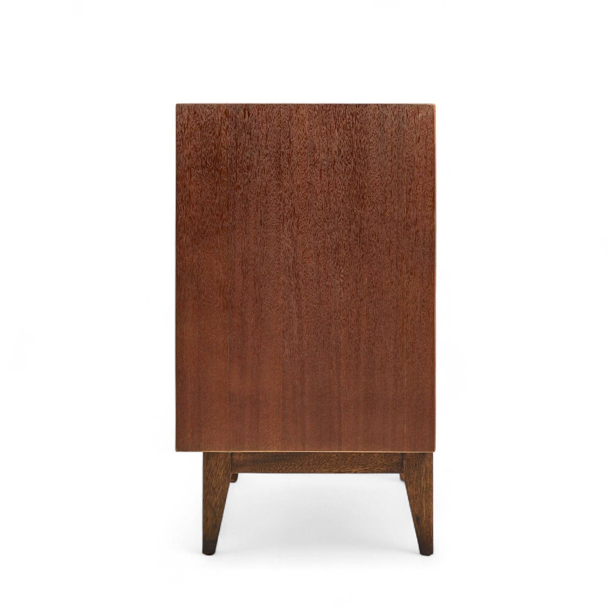 John Keal per Brown Saltman Mid-Century Cane Lowboy In condizioni buone in vendita a Franklin Park, IL