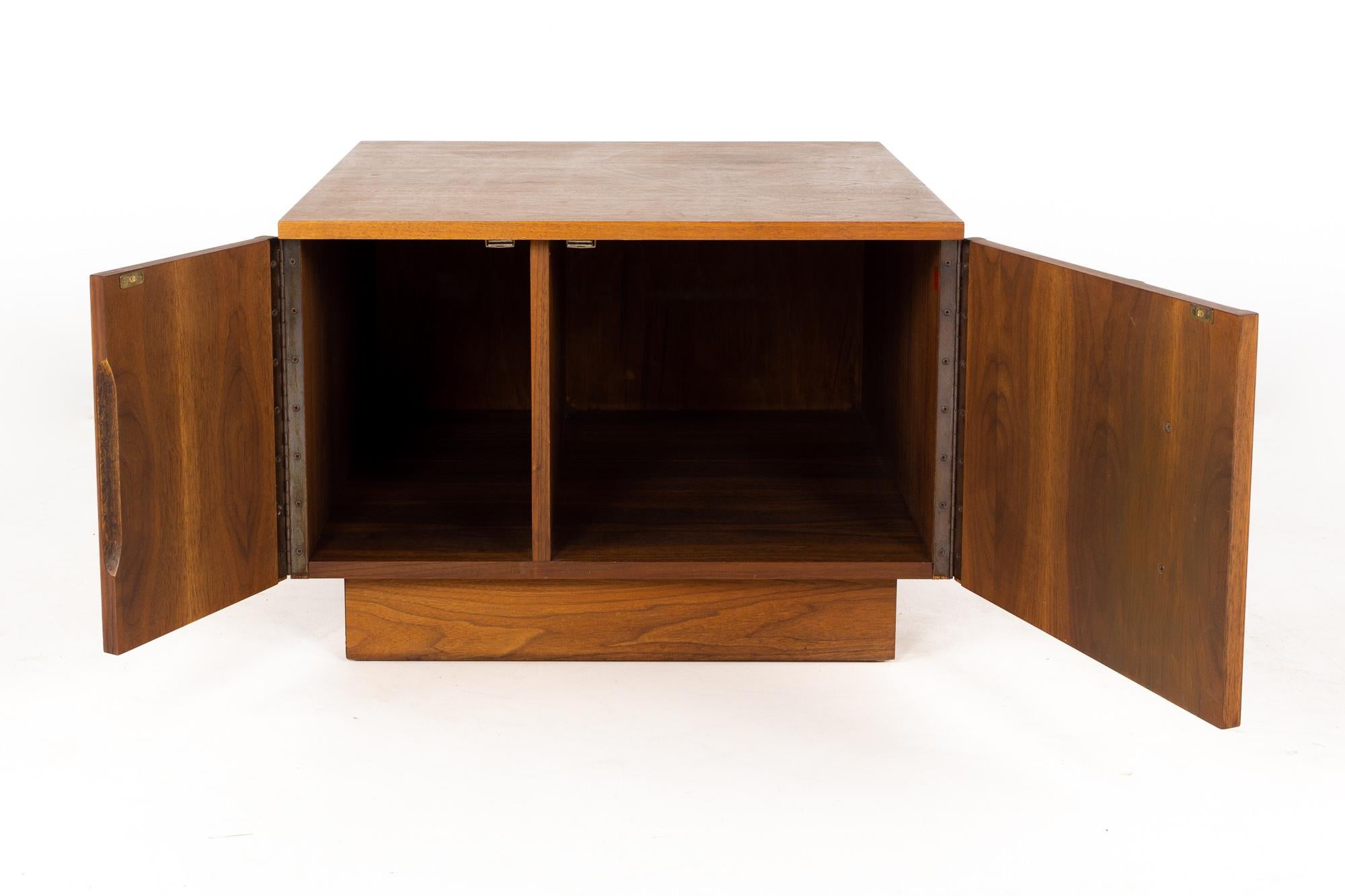 Wood John Keal for Brown Saltman Mid Century Plinth Base 2 Door Cabinet For Sale