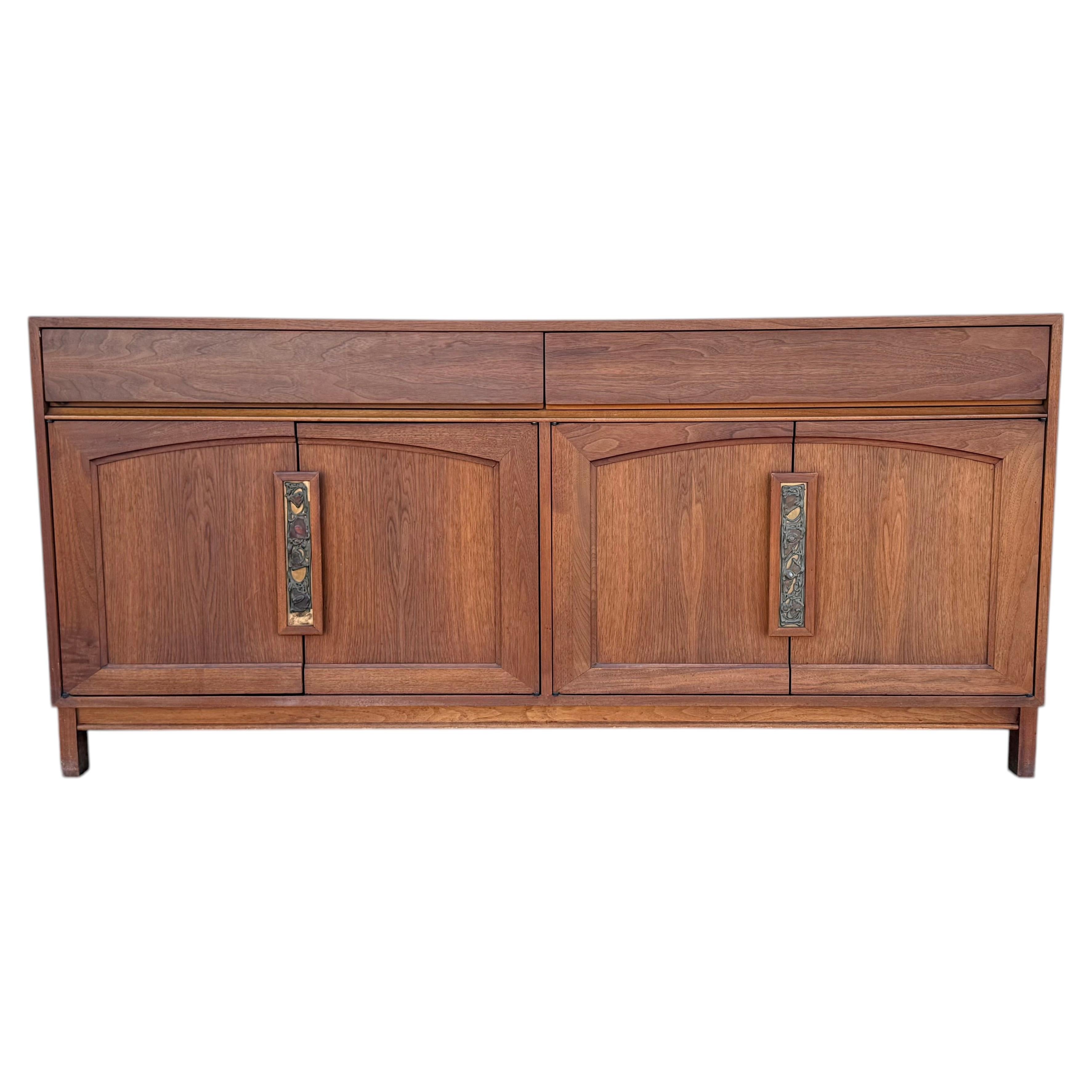 John Keal for Brown Saltman Mid-Century Walnut Credenza / Sideboard, Circa 1970s For Sale
