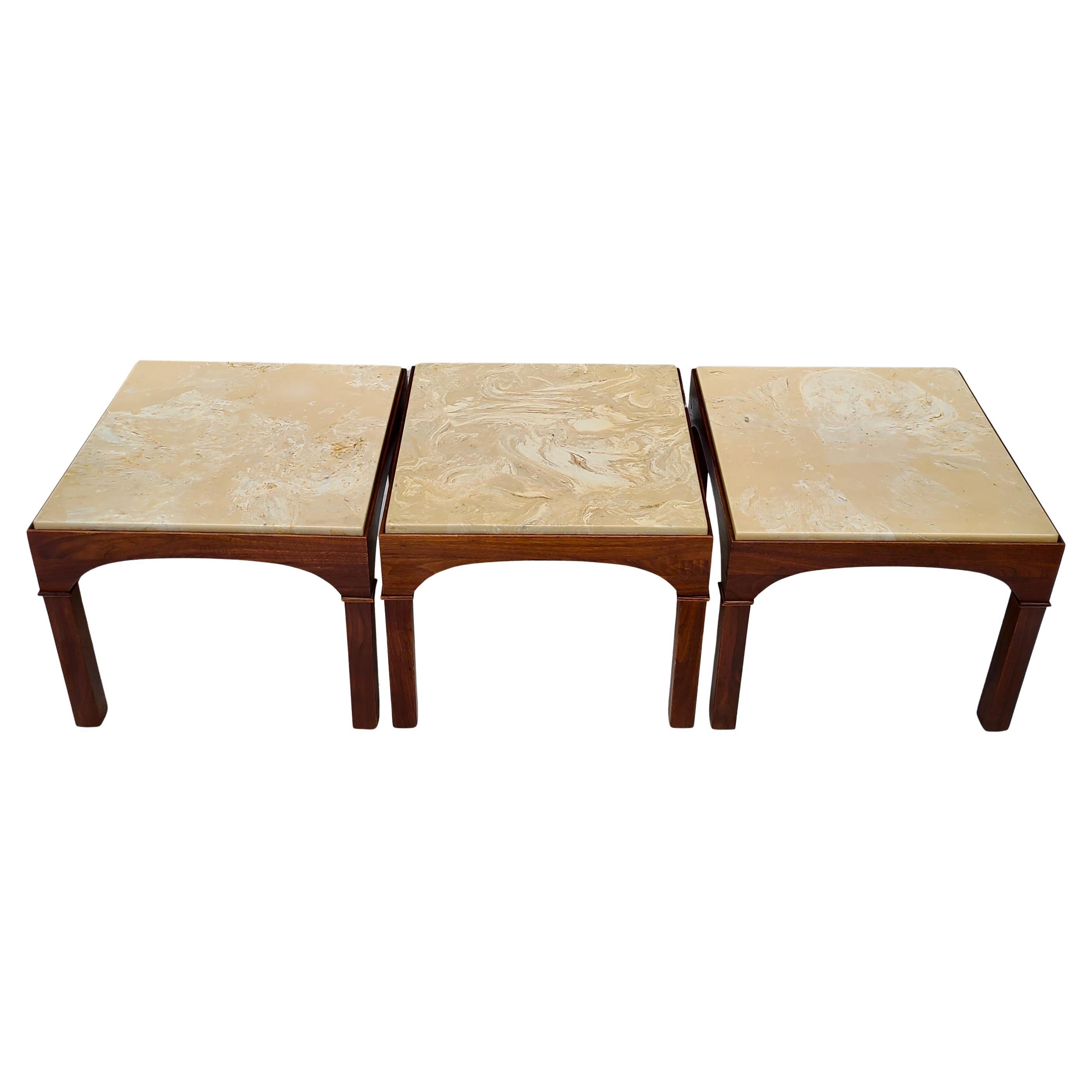 Milieu du XXe siècle Ensemble de 3 tables d'appoint cubiques John Keal pour Brown Saltman en vente