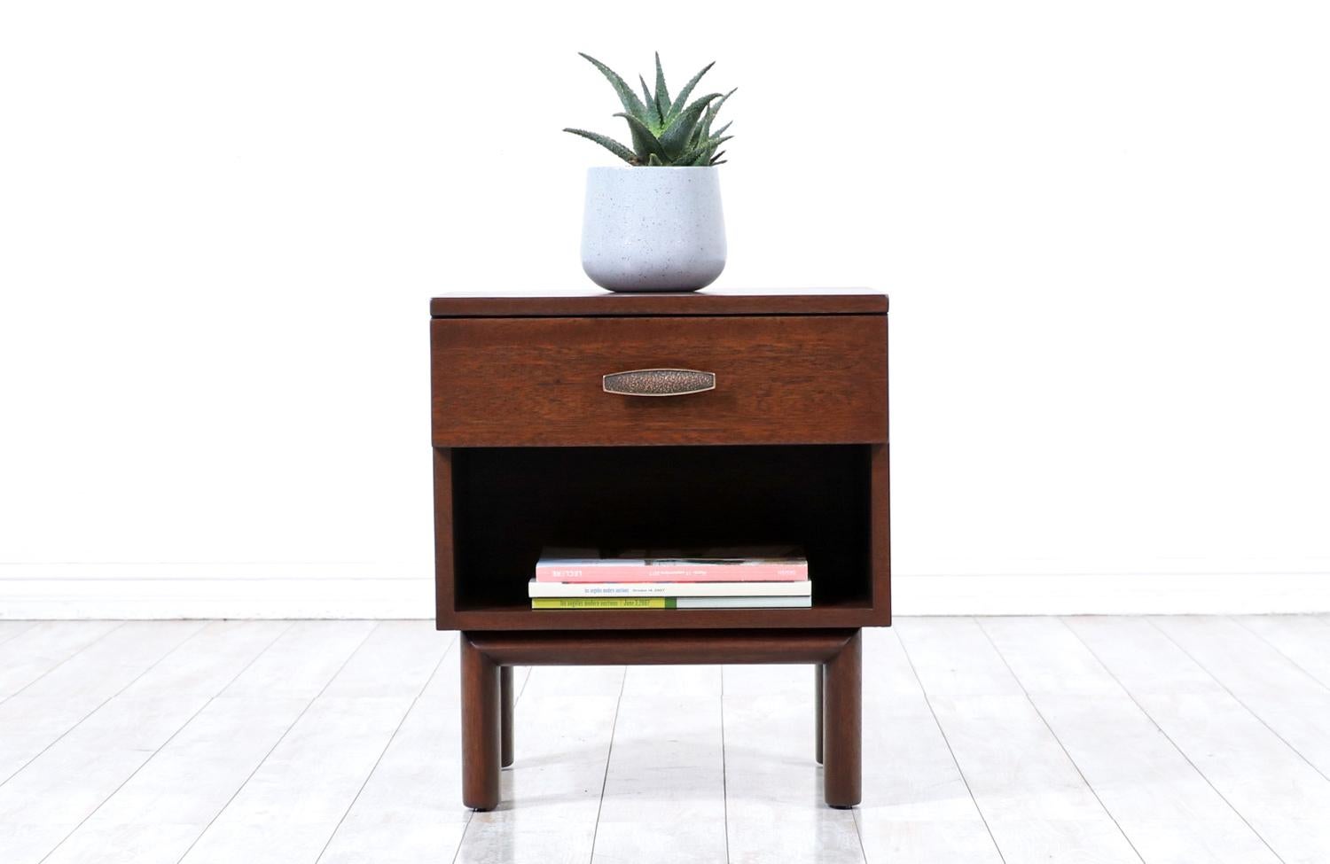 Mid-Century Modern Expertly Restored - John Keal Night Stand with Bookshelf for Brown Saltman For Sale