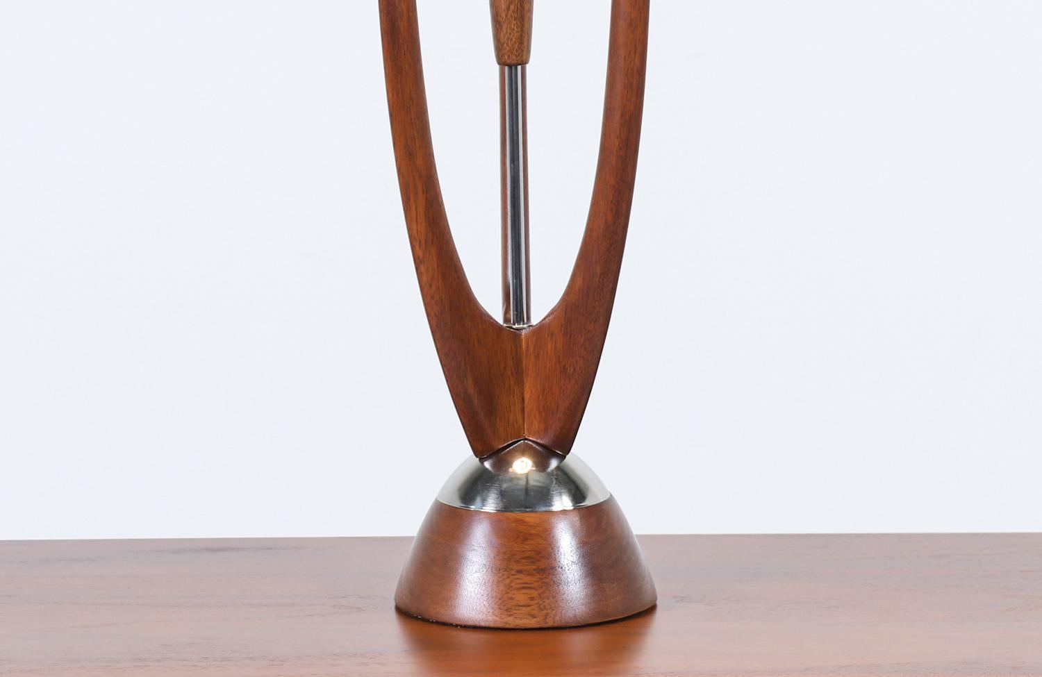 John Keal Sculpted Trident-Style Table Lamp for Modeline 1