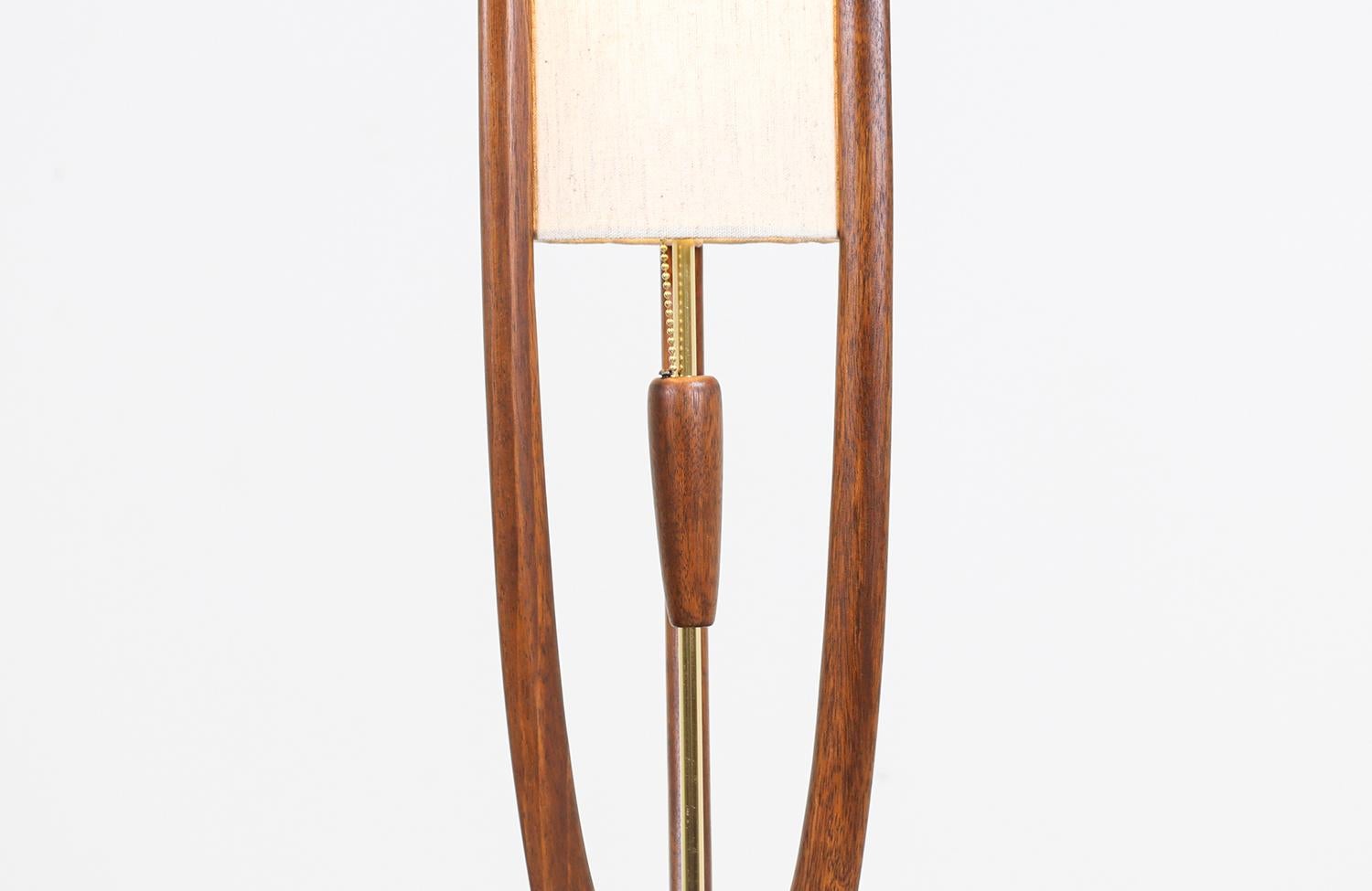 Mid-Century Modern John Keal Sculpted Walnut and Brass Table Lamp for Modeline