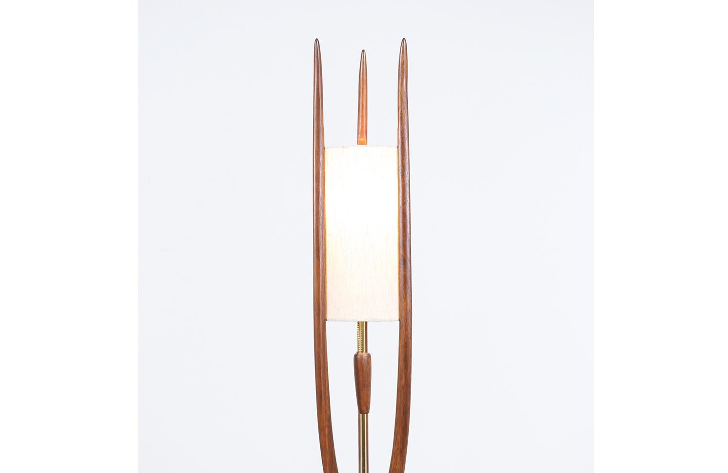 John Keal Sculpted Walnut and Brass Table Lamp for Modeline In Excellent Condition In Los Angeles, CA