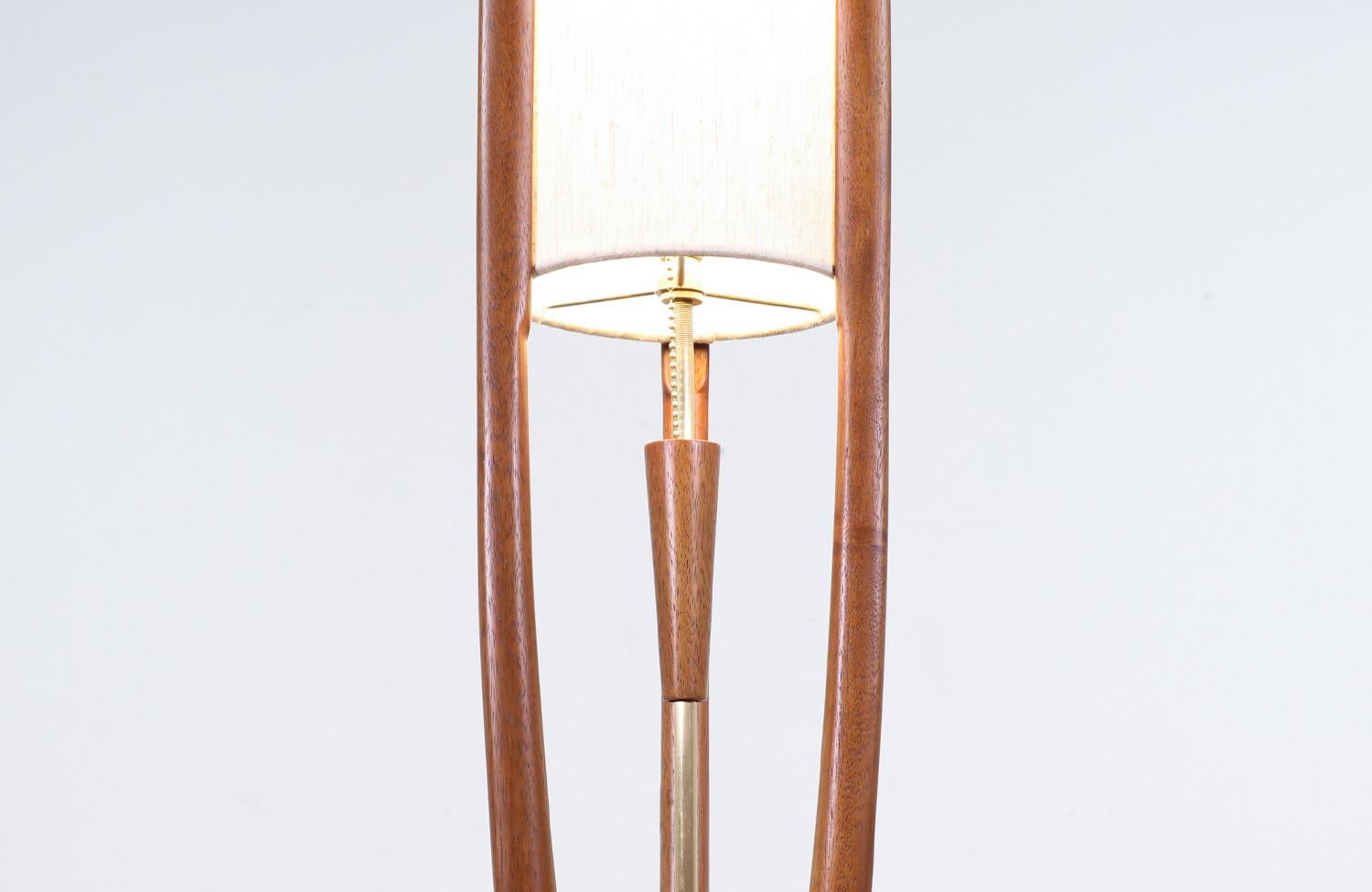 American John Keal Sculpted Walnut Trident-Style Table Lamp for Modeline