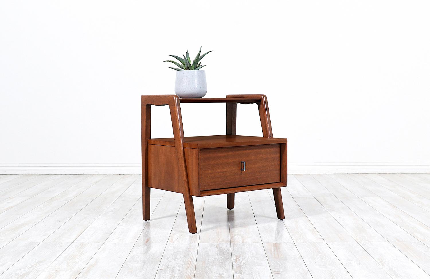 Mid-Century Modern Expertly Restored - John Keal Two-Tier Night Stand for Brown Saltman For Sale