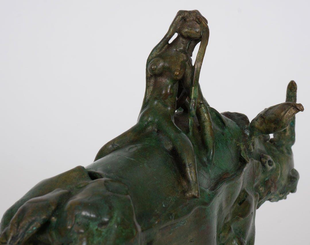 Escultura de Godiva desnuda montando un rinoceronte, Siglo XX en venta 10