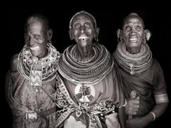 Un portrait de John Kenny, âge de joie Photo BW de trois vieilles femmes africaines