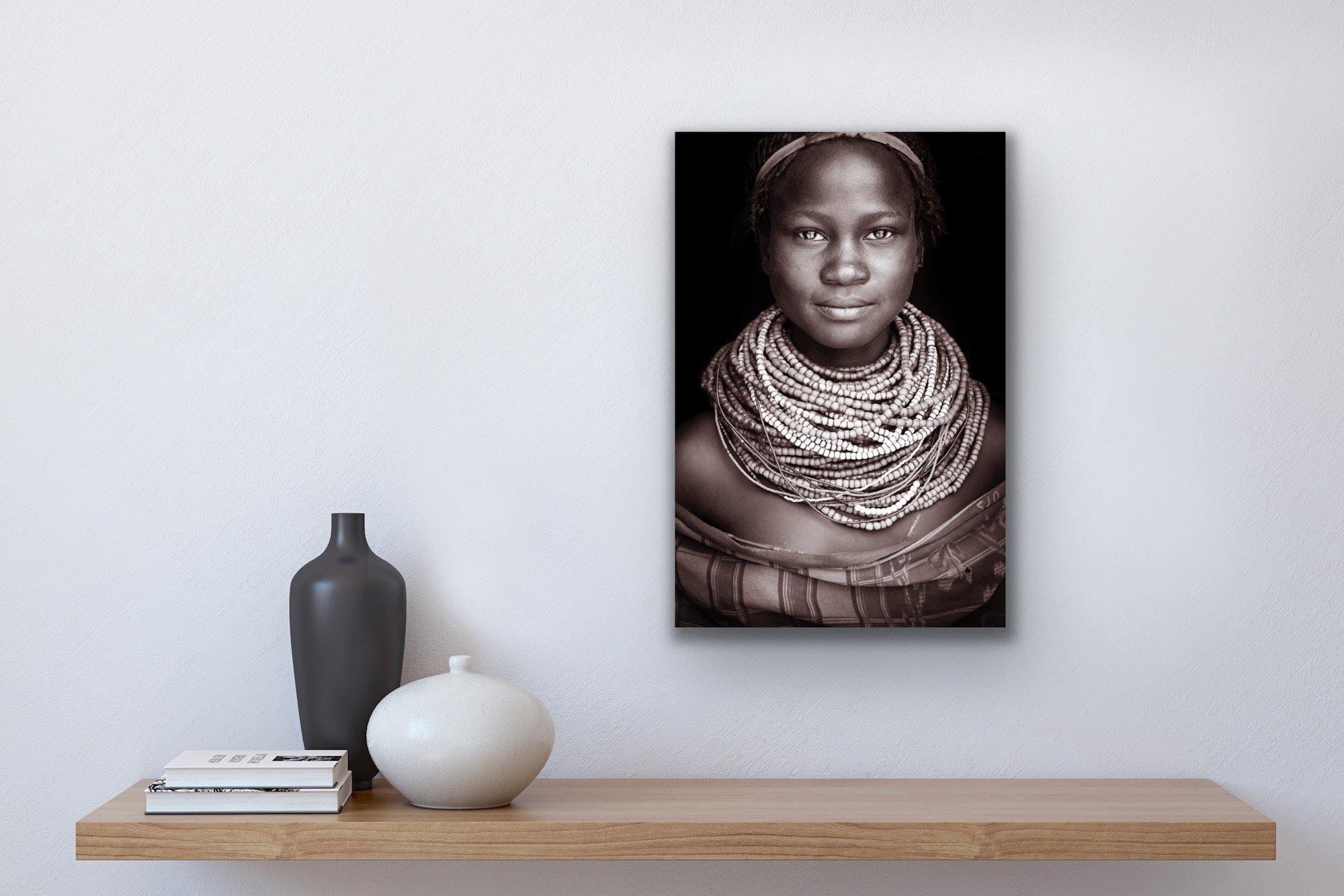 Perles de la vallée de l'Omo par John Kenny. Impression acrylique à cadran facetté de type C en vente 1
