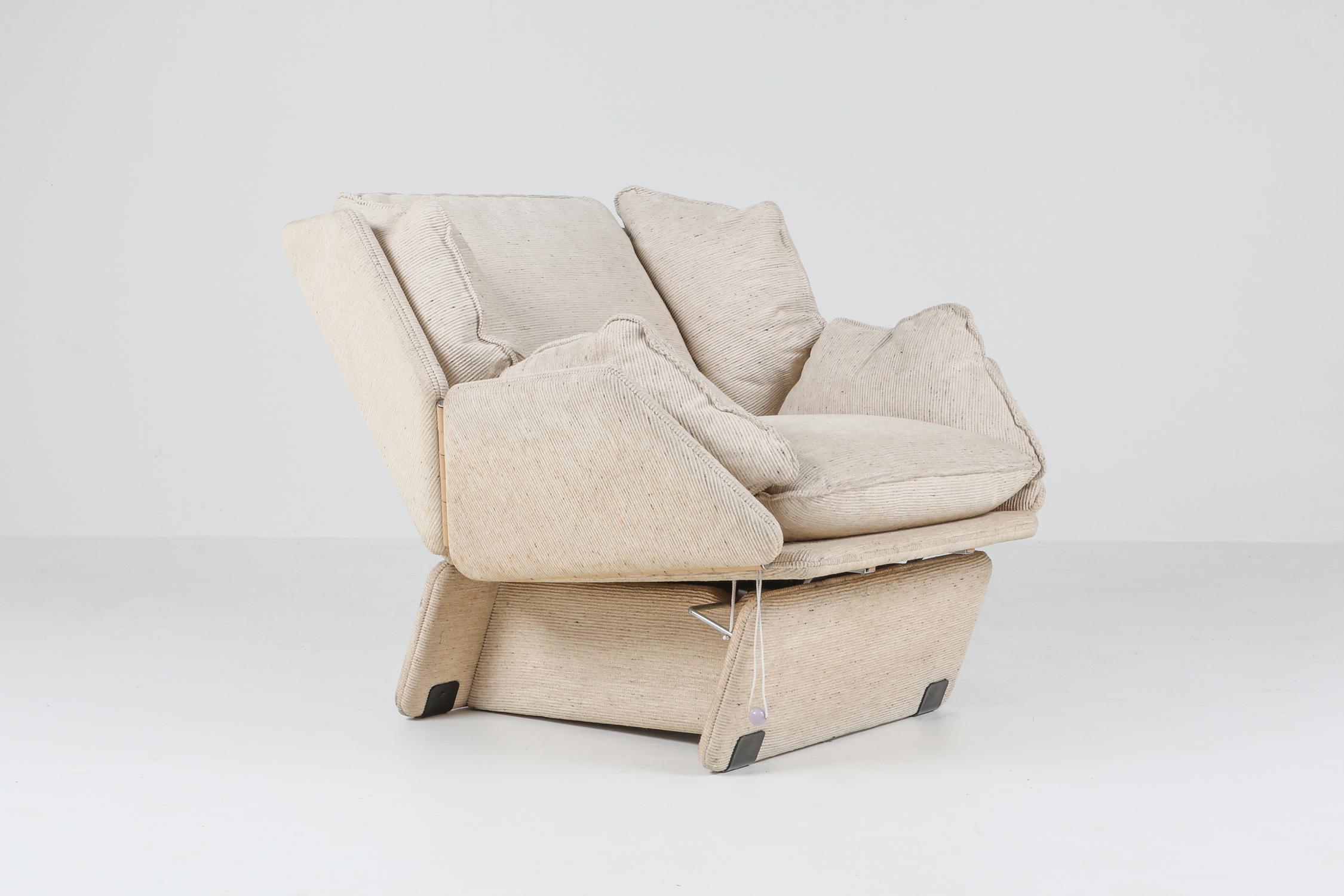 John Lautner Style Pair of Lounge Chairs in Cream Wool 1