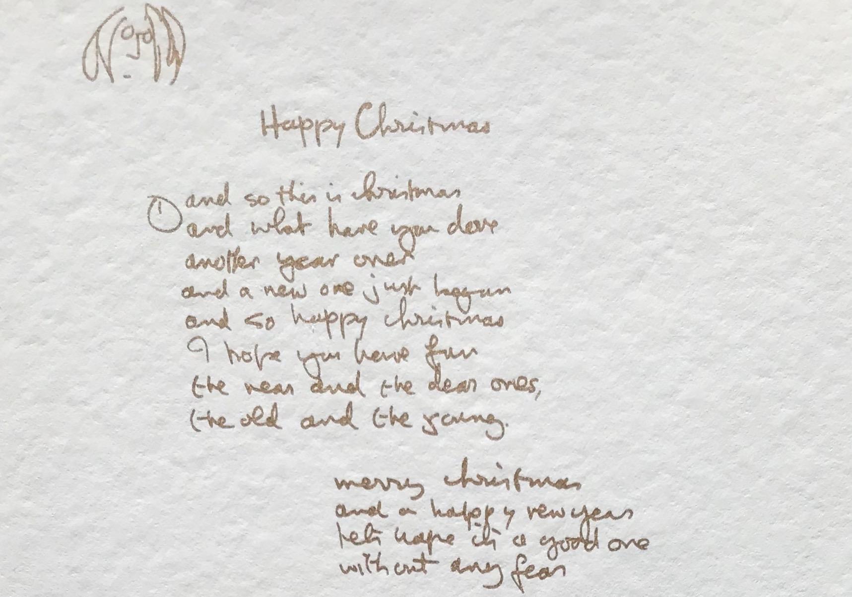 „ Happy Christmas“ Limitierte Auflage handverlesener Lyrics – Print von John Lennon