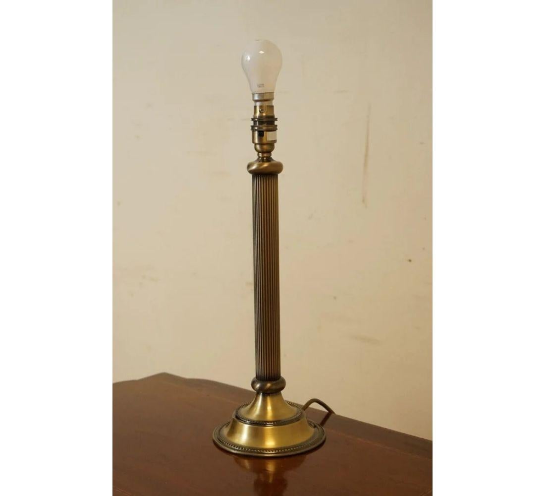 John Lewis Einzelne Tischlampe im Vintage-Messing-Look (Britisch) im Angebot