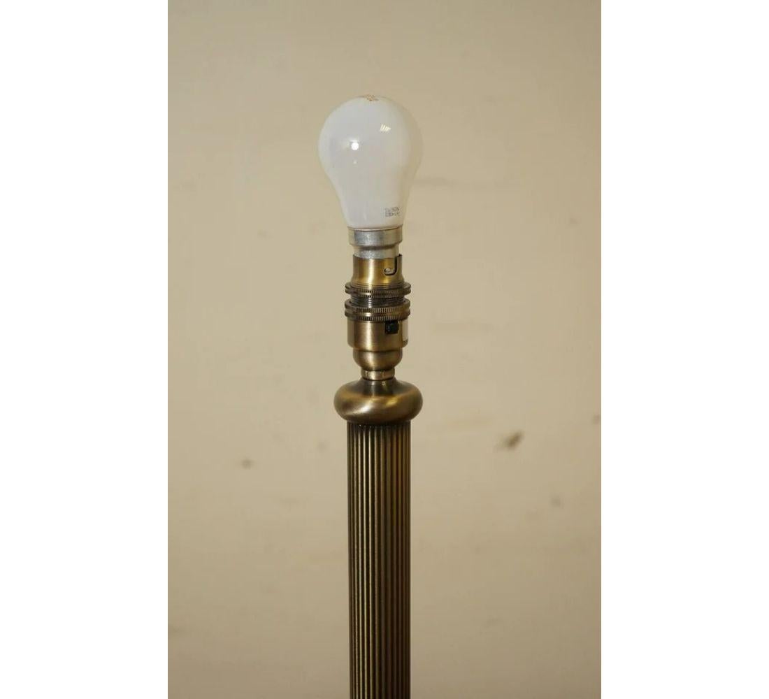 John Lewis Einzelne Tischlampe im Vintage-Messing-Look (Handgefertigt) im Angebot