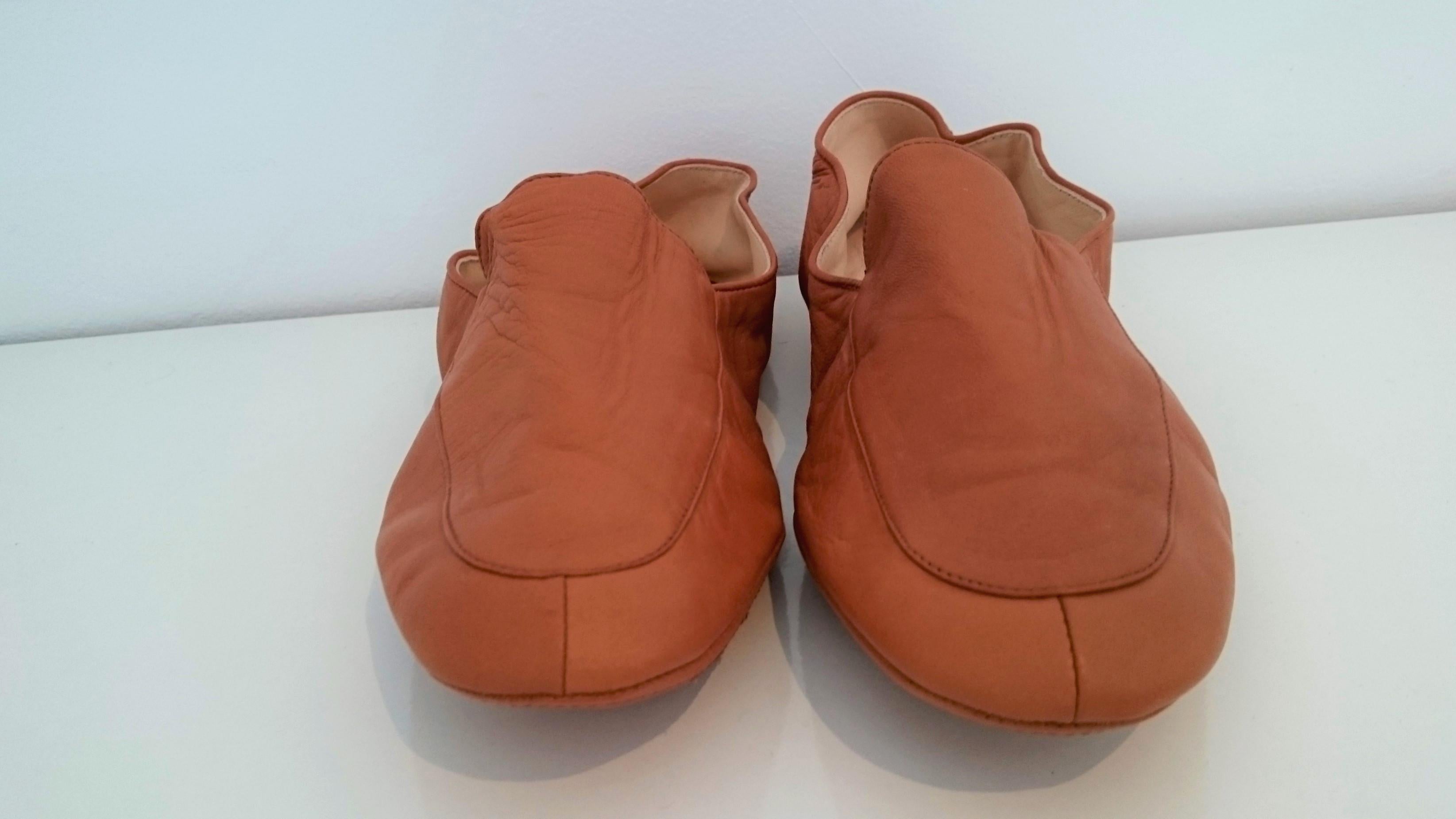 John Lobb Leather Slippers for Home. Size 41 (EU) In New Condition In Somo (Santander), ES