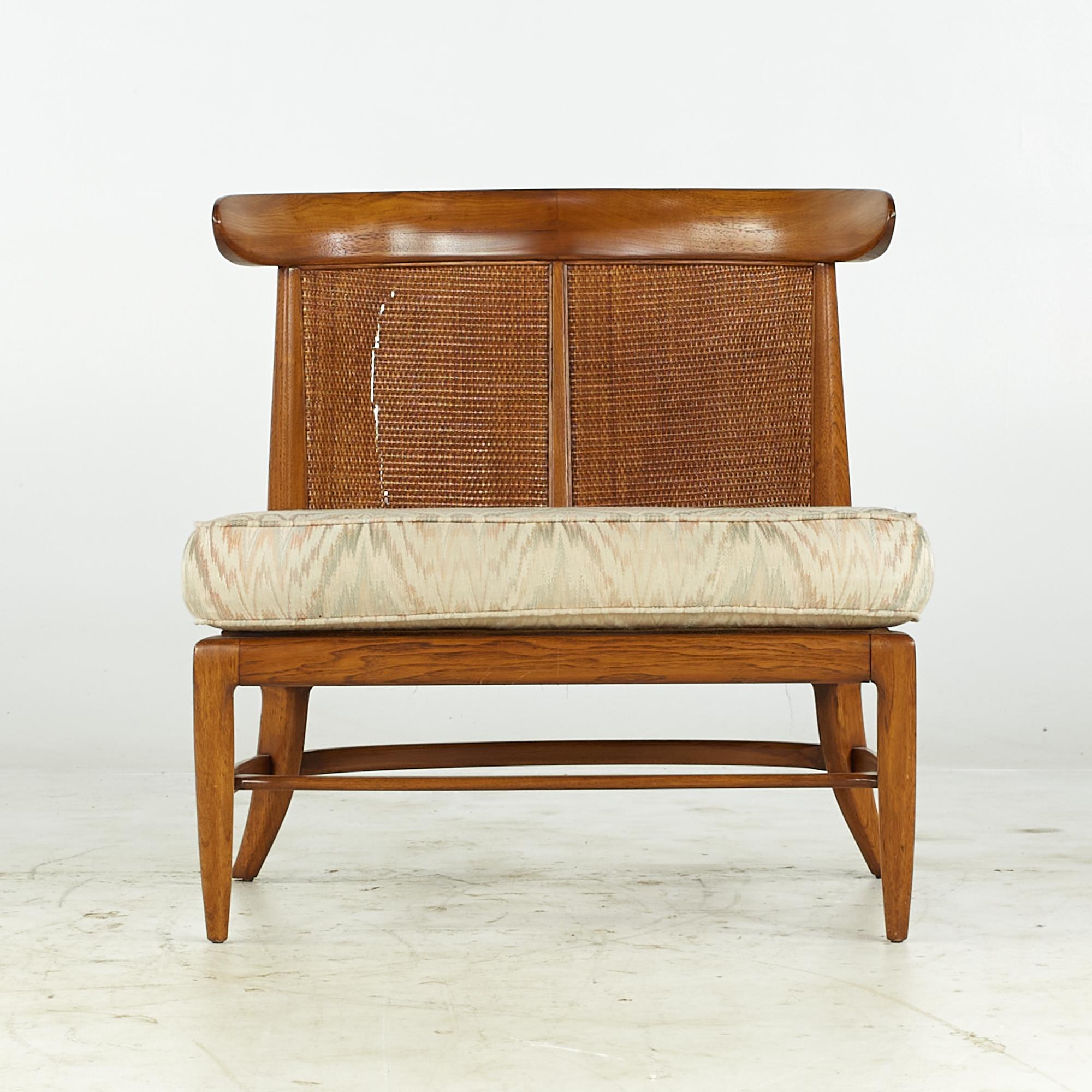 I Lubberts Lambert Mulder Tomlinson MCM Cane and Walnut Slipper Chair, Pair (Paire) Bon état - En vente à Countryside, IL