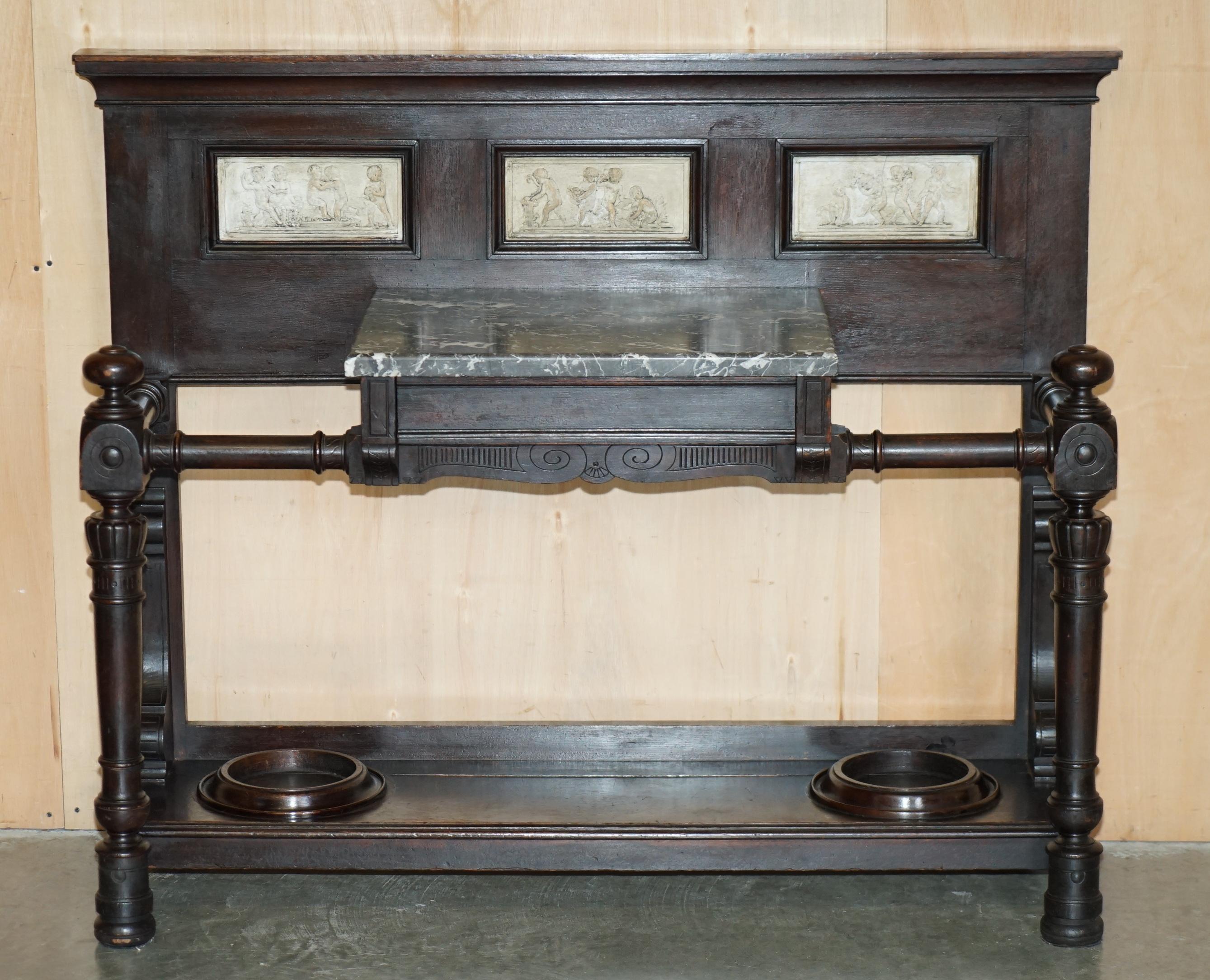 Anglais JOHN MAPLE & CO BOIS DUR & MARBRE AVEC FRIEZES EN PLÂTRE ITALIEN PORTE-MBRELLA en vente