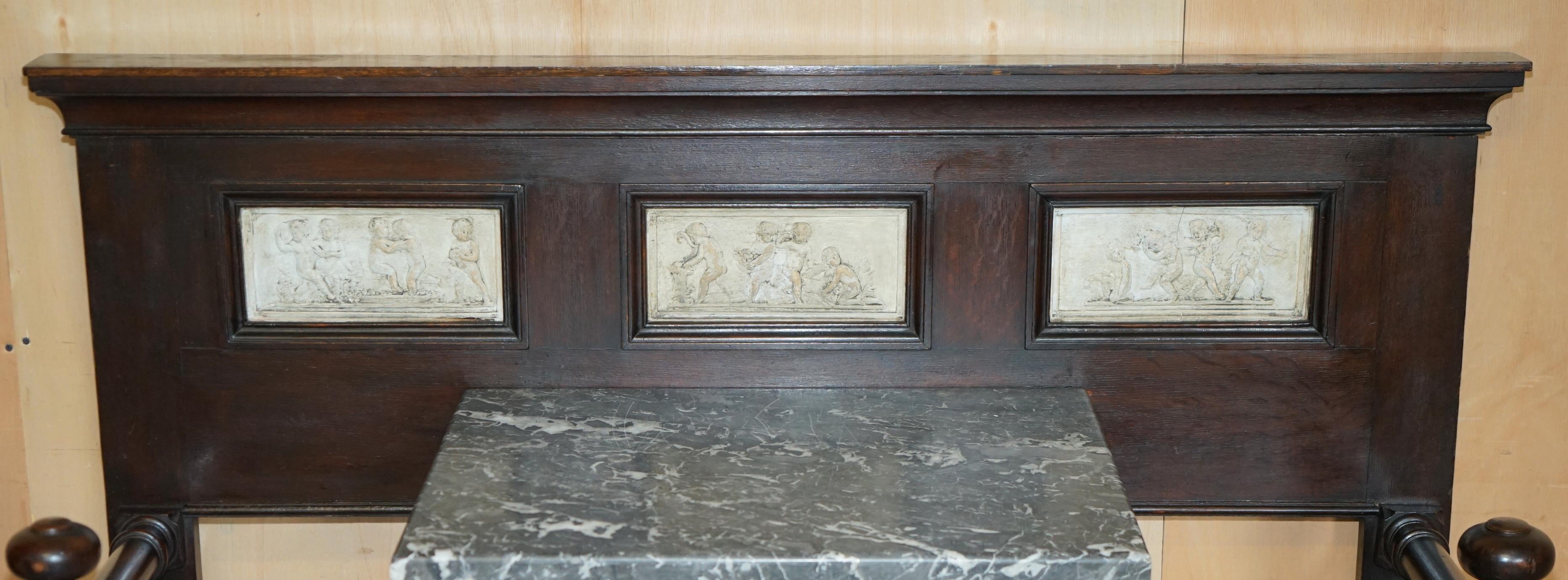 Fait main JOHN MAPLE & CO BOIS DUR & MARBRE AVEC FRIEZES EN PLÂTRE ITALIEN PORTE-MBRELLA en vente