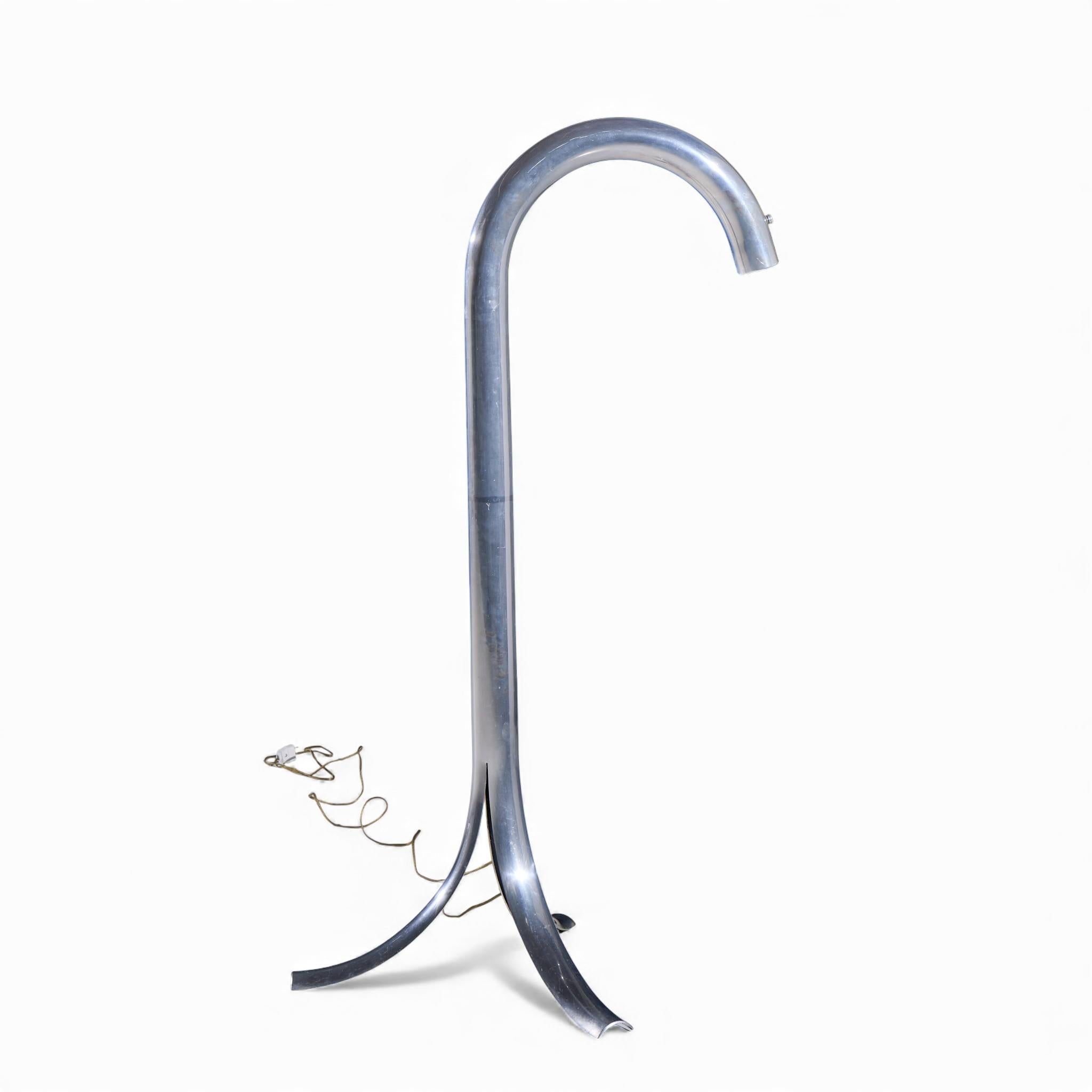 Lámparas de pie de tubo de aluminio de mediados de siglo John Mascheroni - Pareja Aluminio en venta