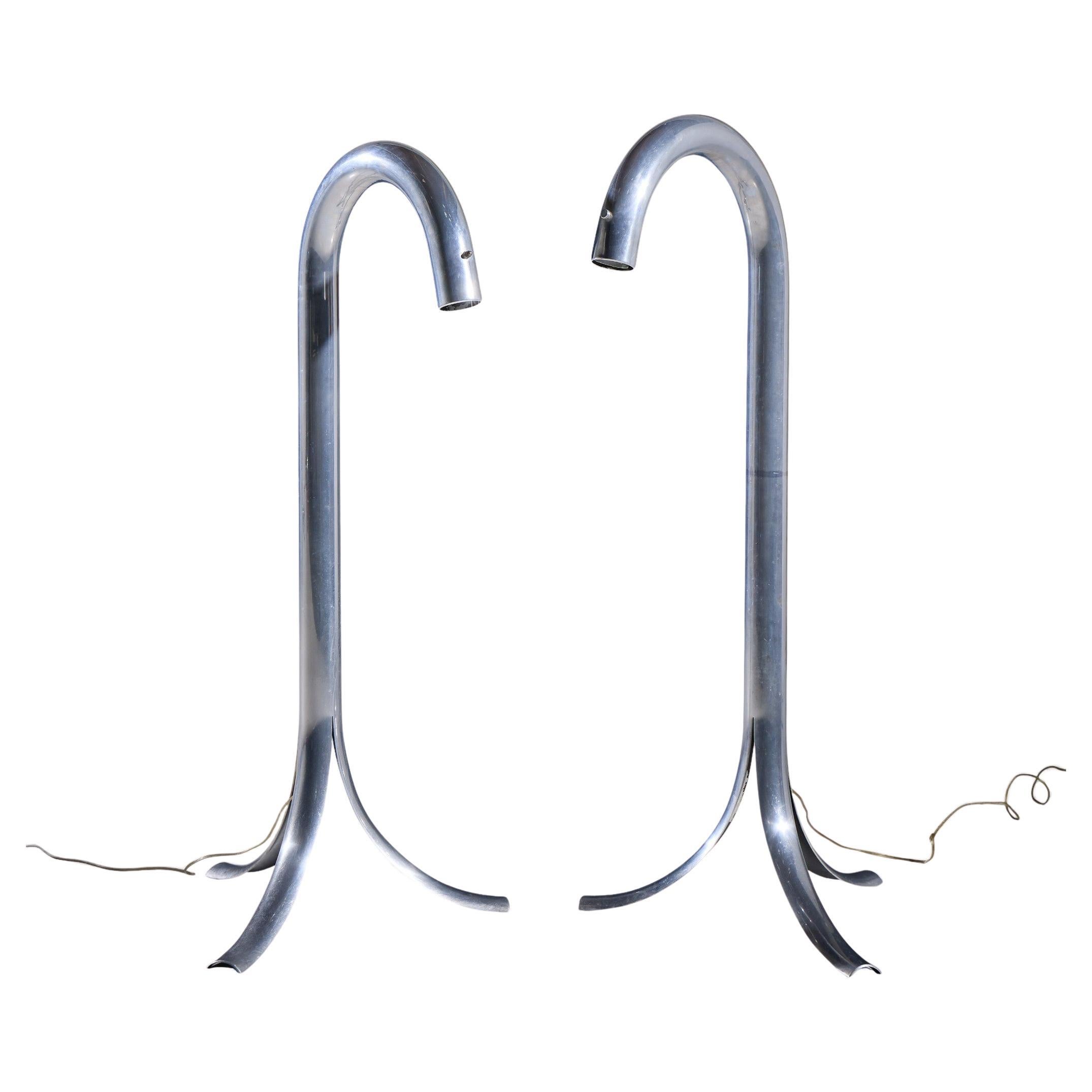 Lámparas de pie de tubo de aluminio de mediados de siglo John Mascheroni - Pareja en venta