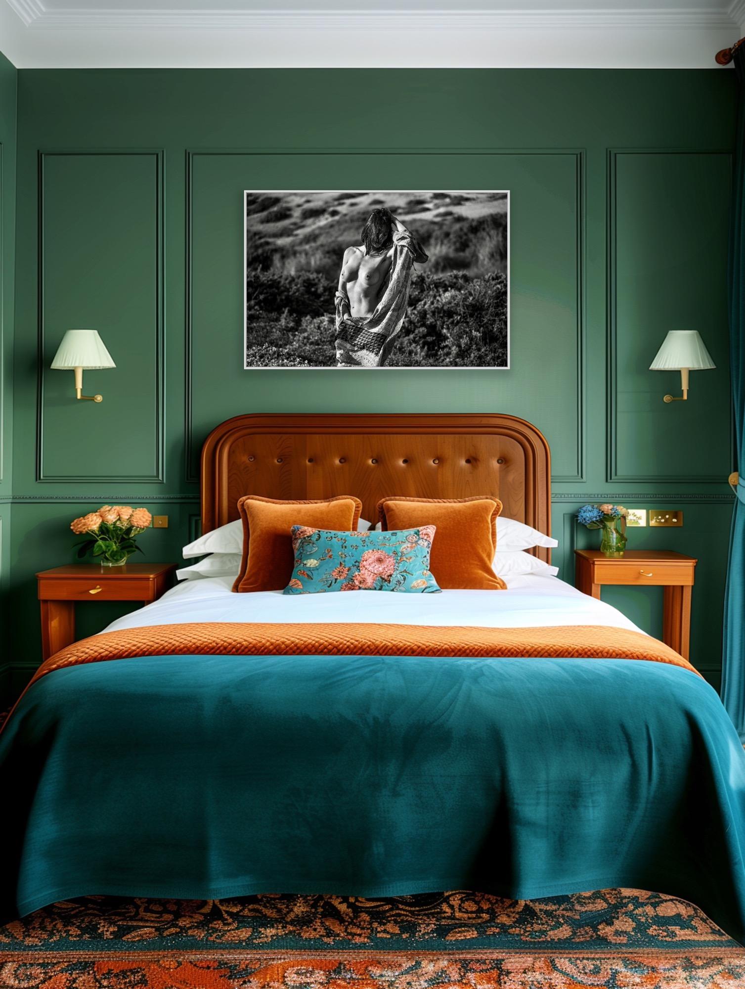 Schattenspiel (Schwarz), Nude Photograph, von John Mazlish