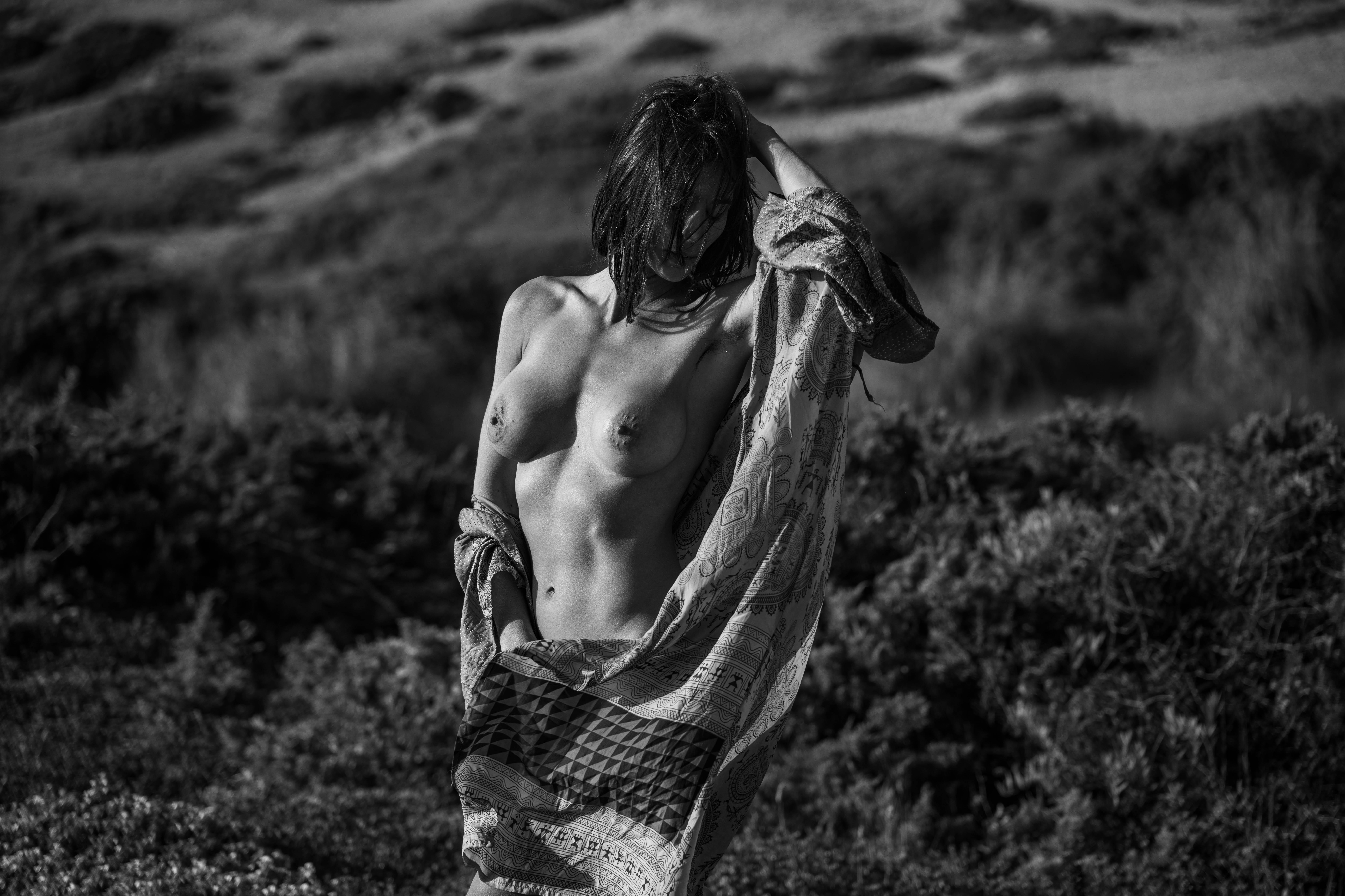 John Mazlish Nude Photograph – Schattenspiel