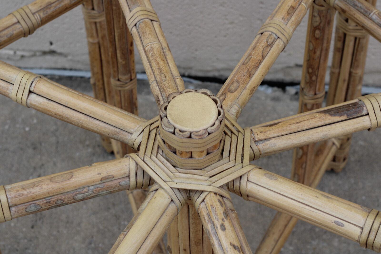 Organique John McGuire Table de salle à manger octogonale en bambou tacheté