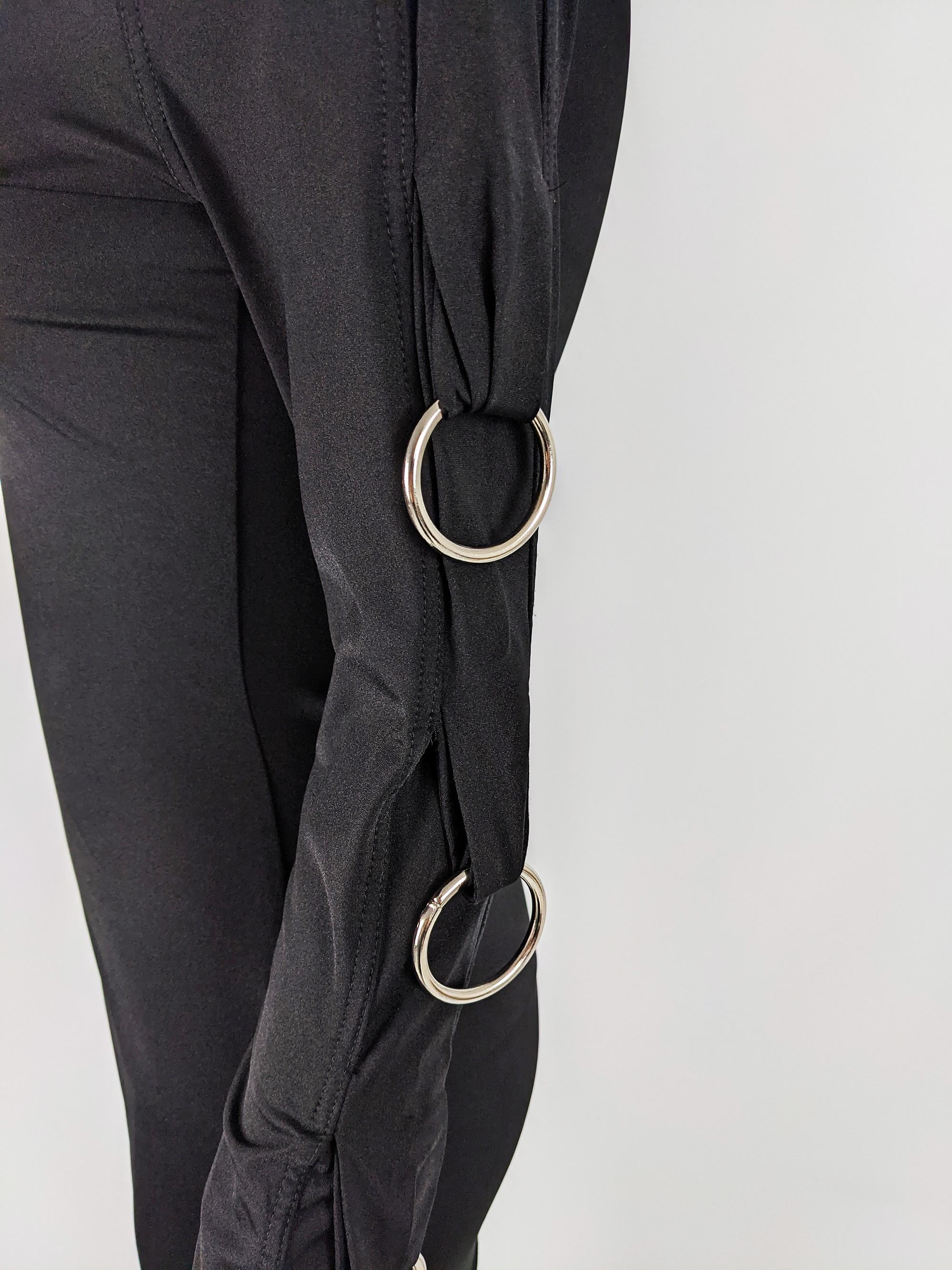 John McKitterick Vintage 1990er Schwarzes Bodycon O-Ring-Minikleid 1