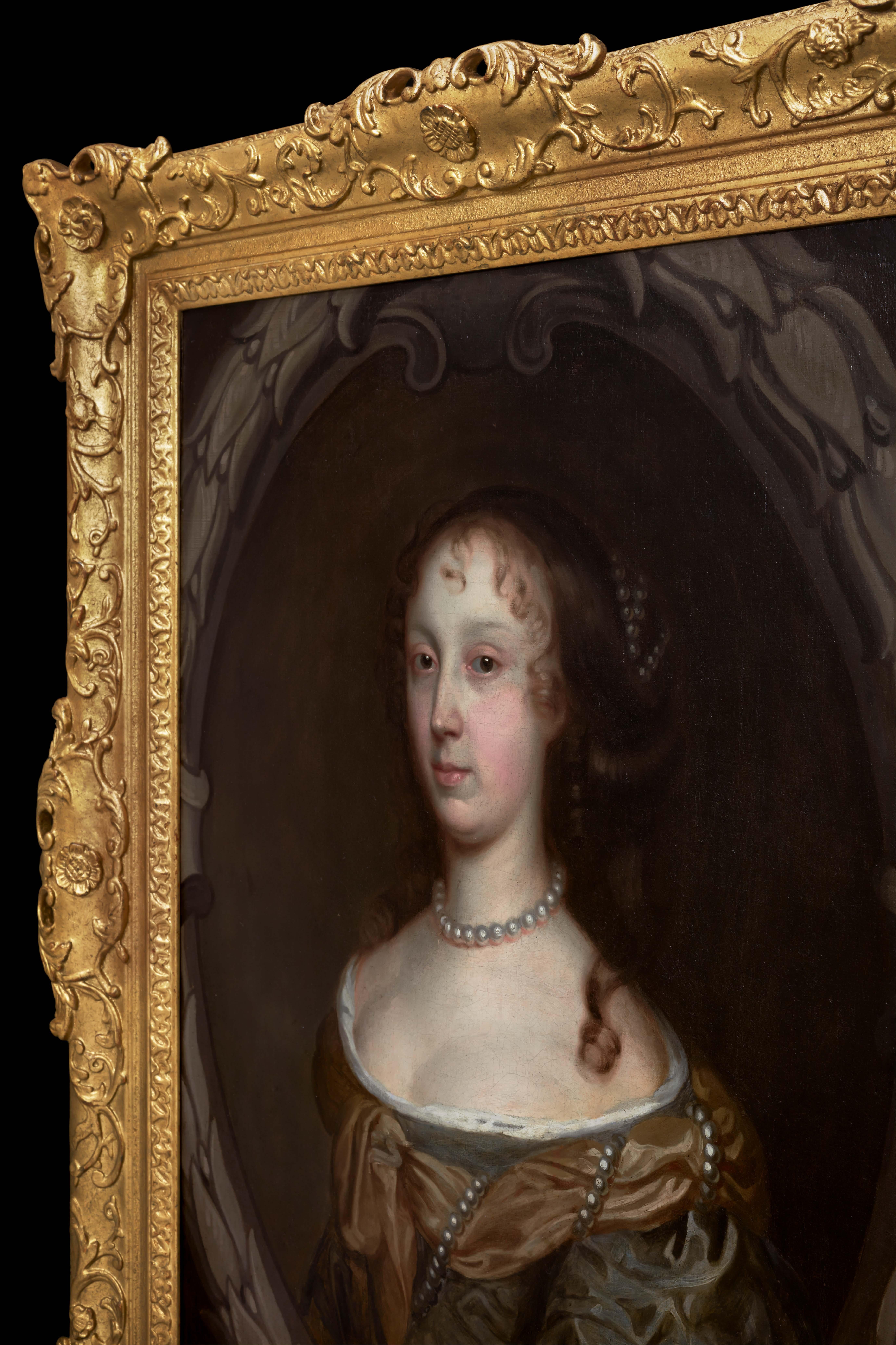 In this exquisite work, painted around the time of the Great Fire of London in 1666, a beautiful young woman is wearing a green dress over a white chemise and a russet-coloured scarf tied around her bosom.  Prominently displayed is the accessory par