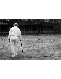 Man jouant du croquet