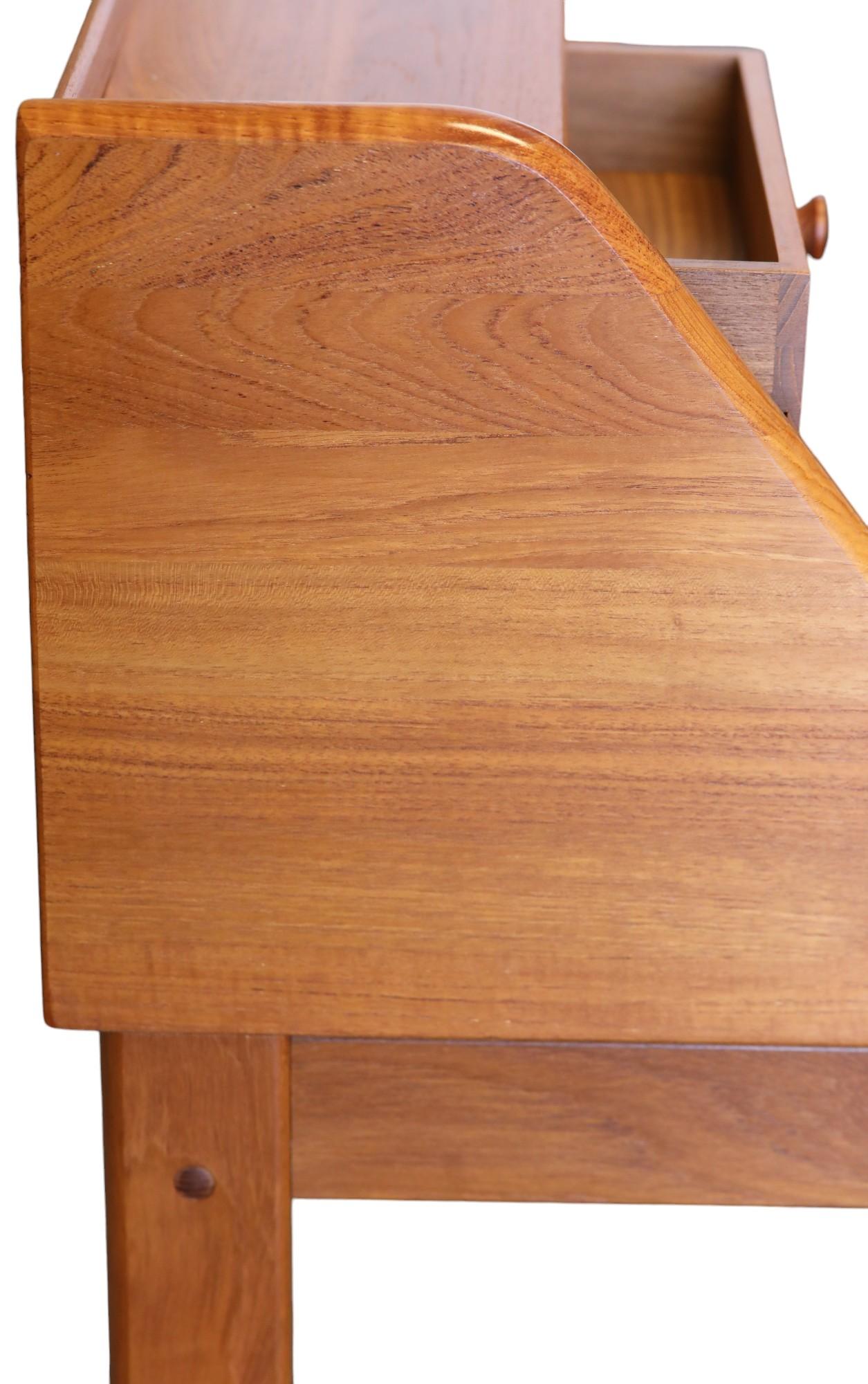 Mid-20th Century John Mortensen Dyrlund desk in solid teak 1960s