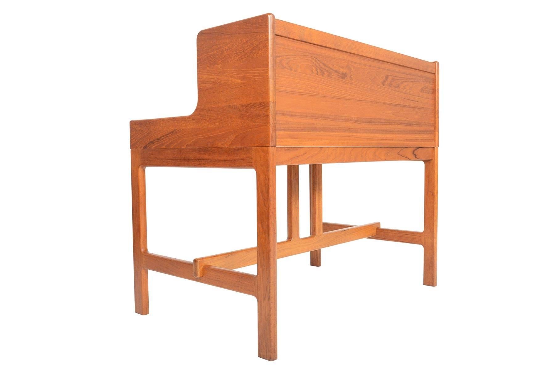 Bureau en teck John Mortensen pour Dyrlund 3