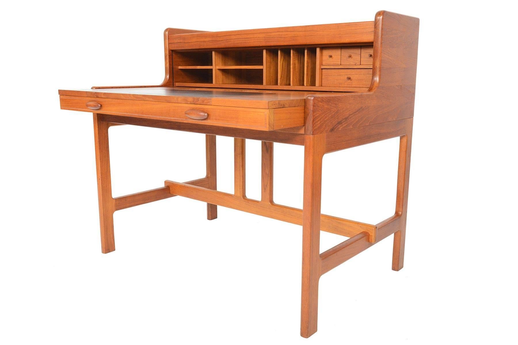 Teck Bureau en teck John Mortensen pour Dyrlund