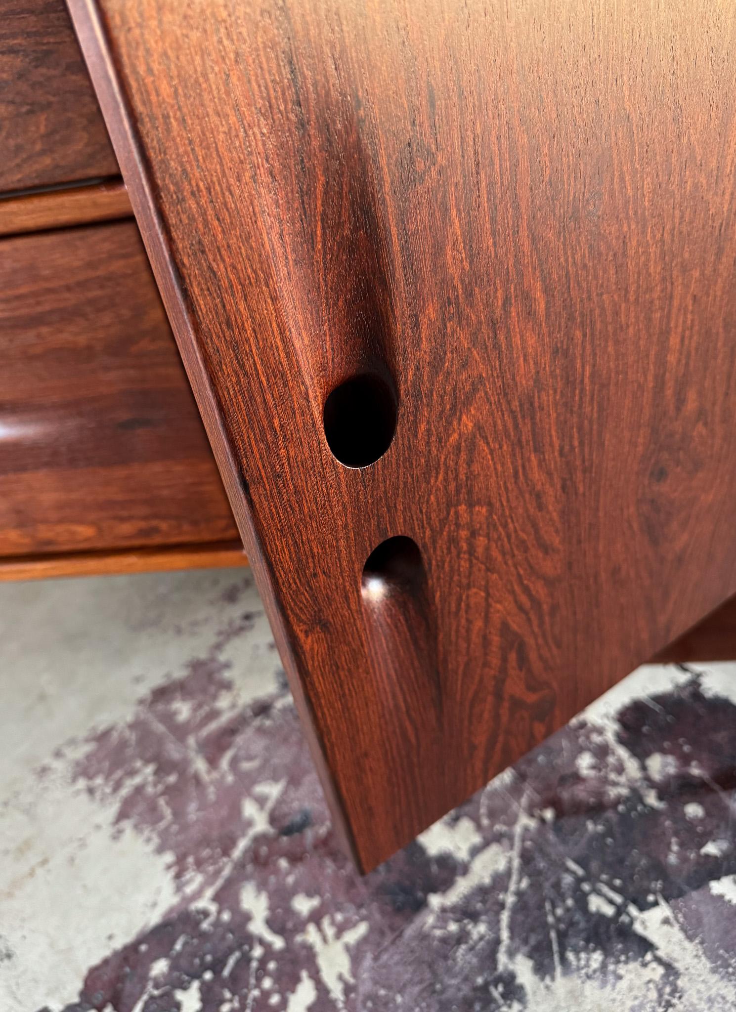 John Nyquist Handcrafted Louro Preto Credenza, California, 1971 7