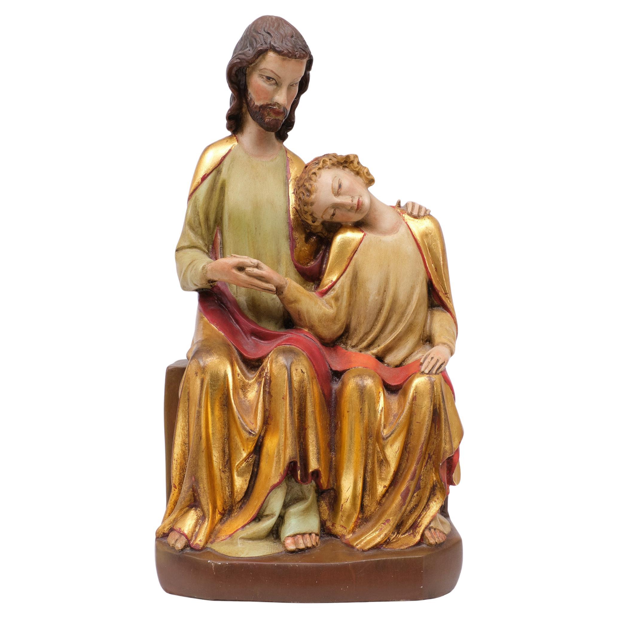 Sculpture de Jean sur la poitrine du Christ   Reproduction dans un musée 