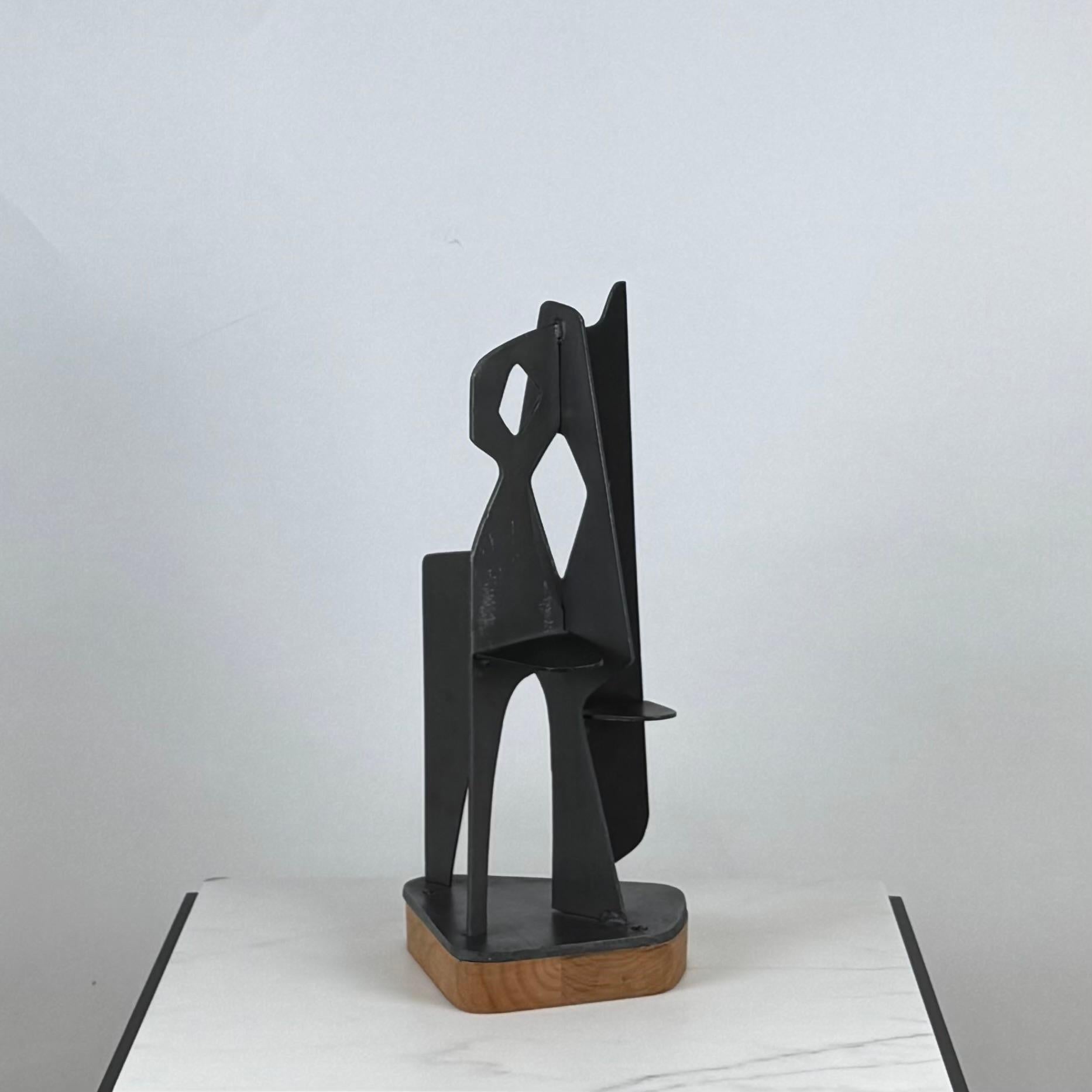 John-Paul Philippe Sculpture abstraite sur base Woods Excellent état - En vente à Los Angeles, CA