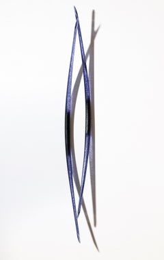 2° di cielo - scultura da parete in vetro soffiato, blu, contemporanea