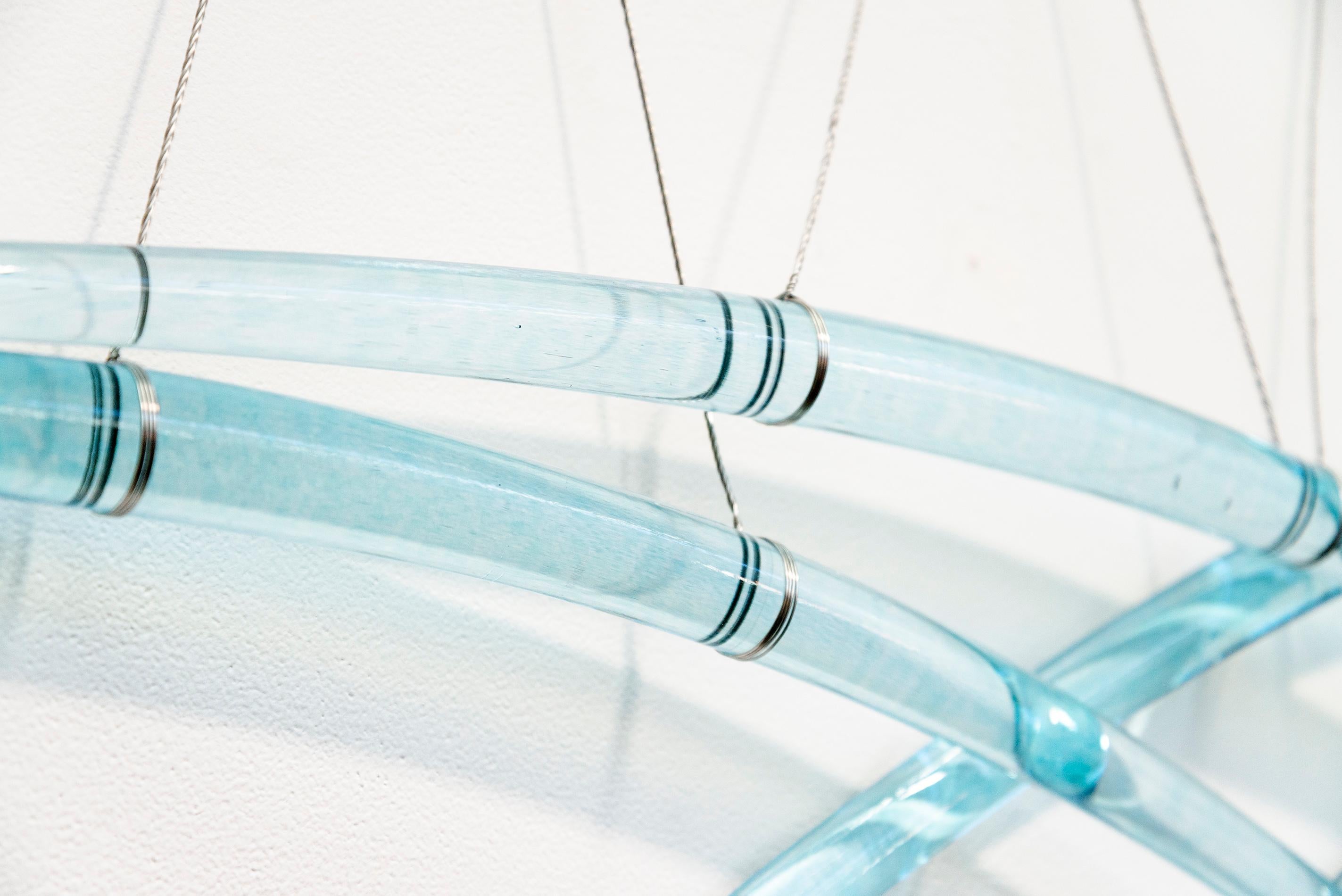 Probability B4 - blau, abstrakt, zeitgenössisch, Glas und Stahl, Wandskulptur im Angebot 3
