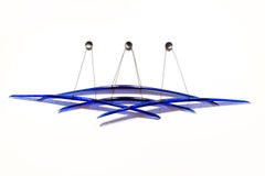 probabilité bleu profond 3 - courbé, abstrait, verre, élégante sculpture murale