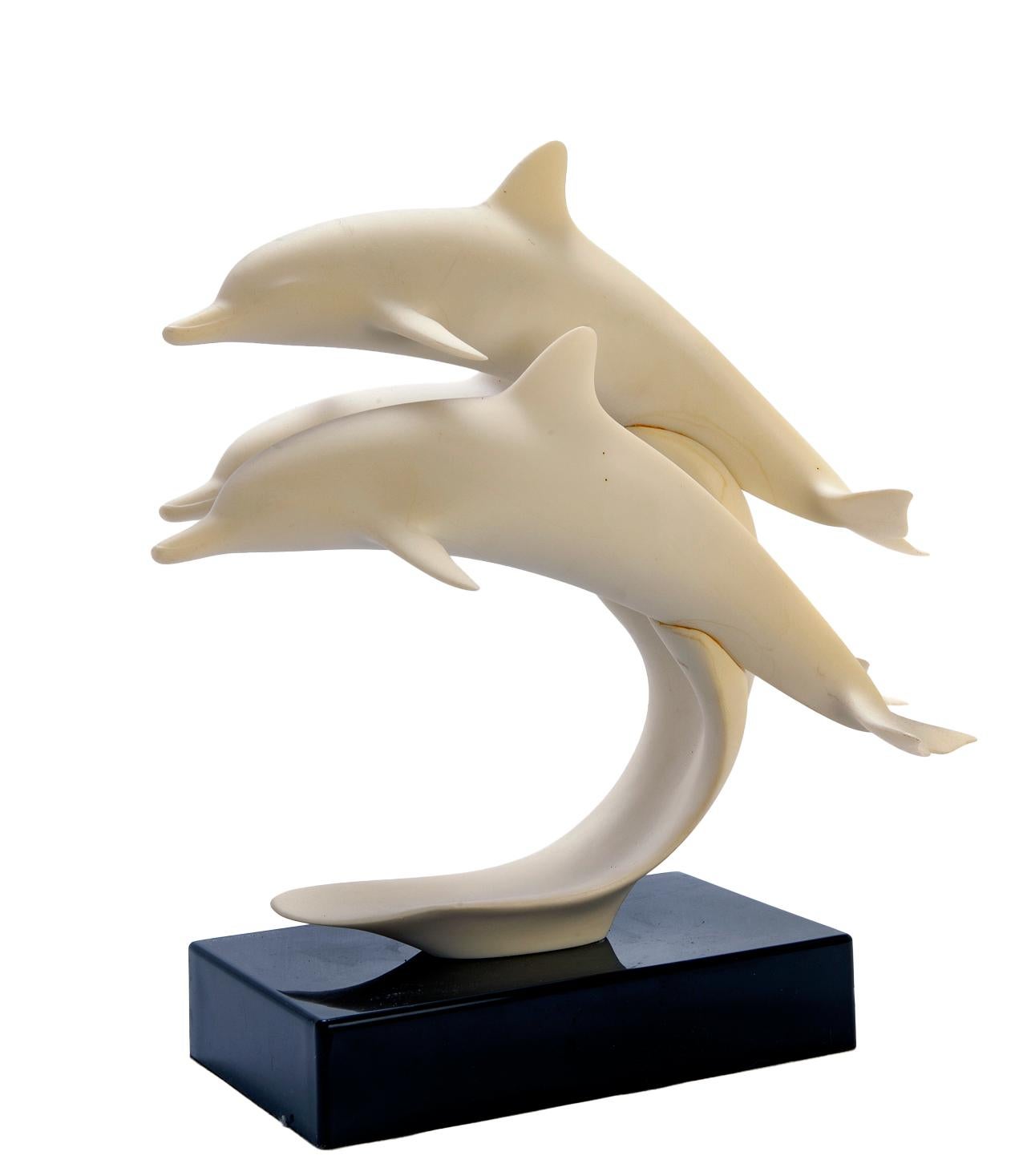 Scultura di delfino di John Perry in vendita 2