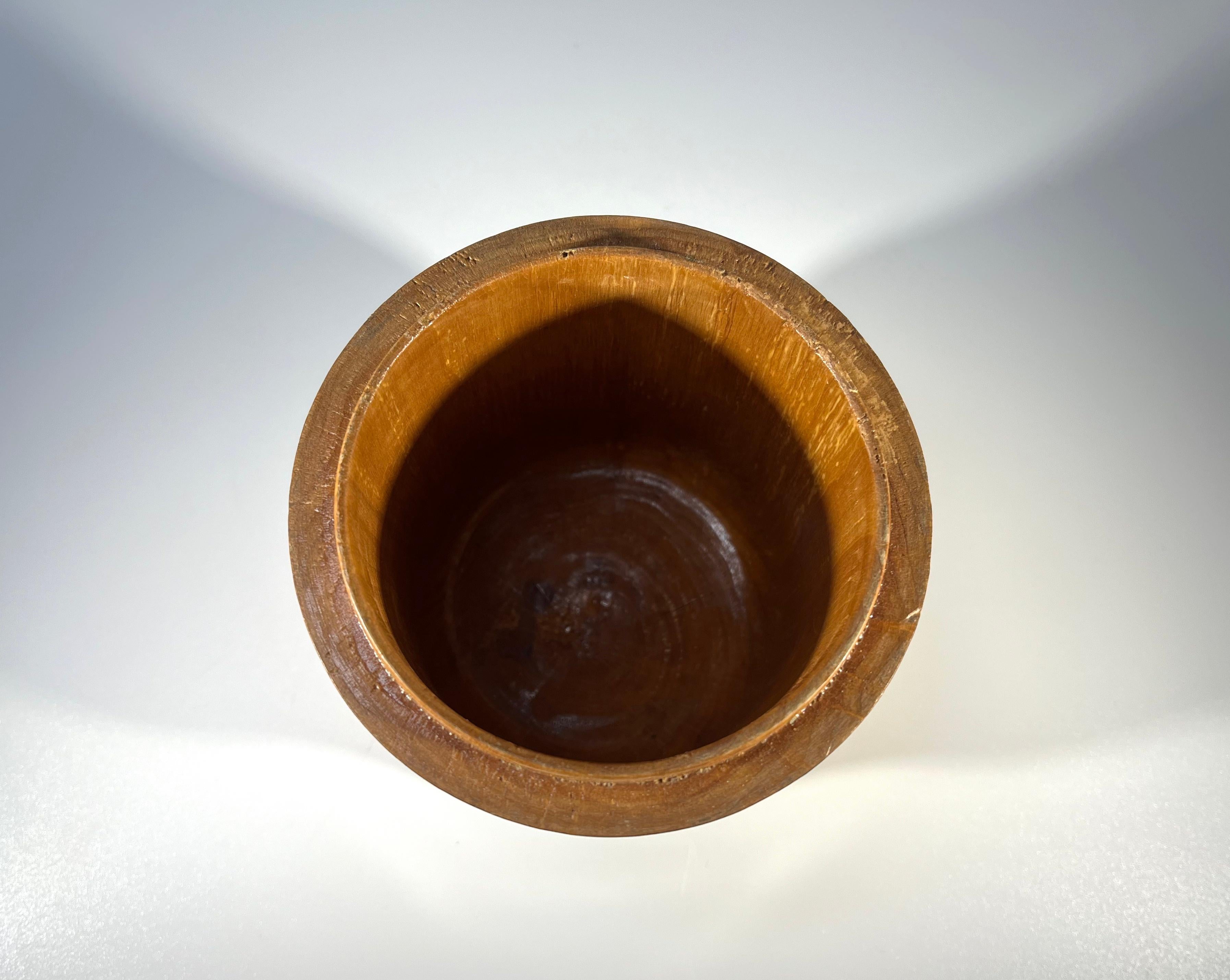 Vaso per tabacco John Player Treen Humidor di Macabo, Milano, Italia, circa anni '50 in vendita 2