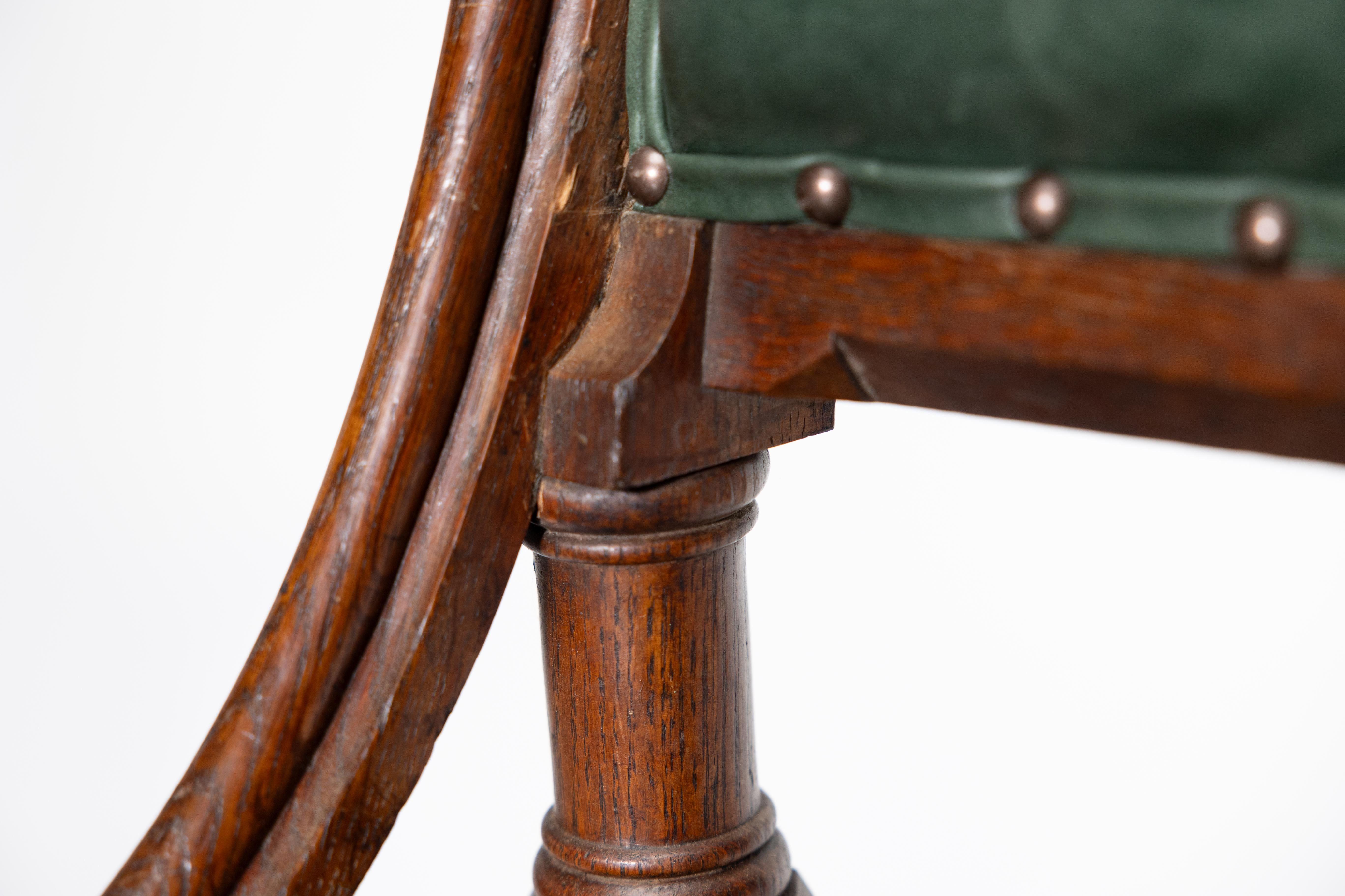 John Pollard Seddon (attributed). A Gothic Revival Oak Side or Desk Chair For Sale 5