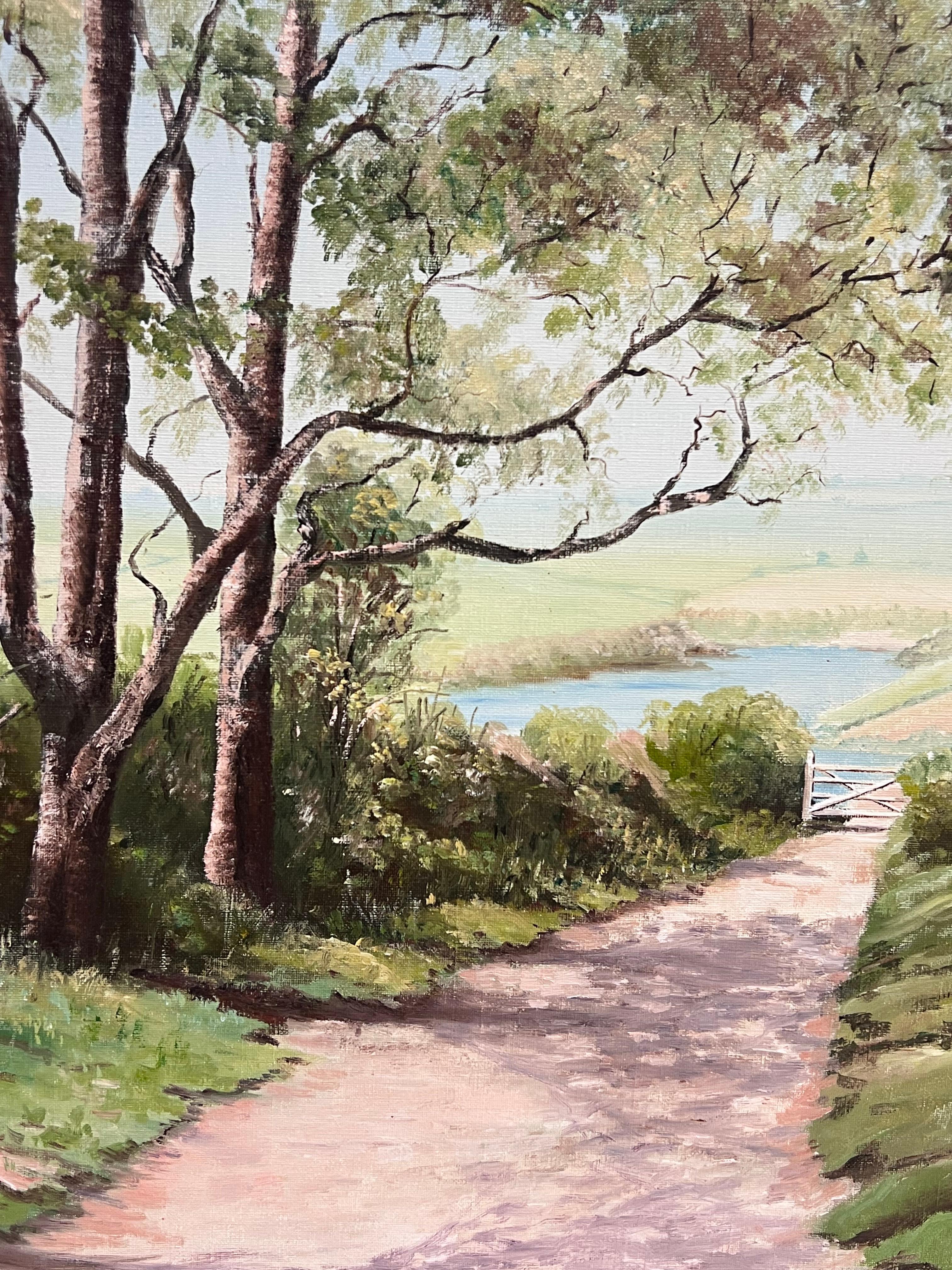 20. Jahrhundert Britische signiert Ölgemälde Tranquil River Landscape Calming Farben im Angebot 1