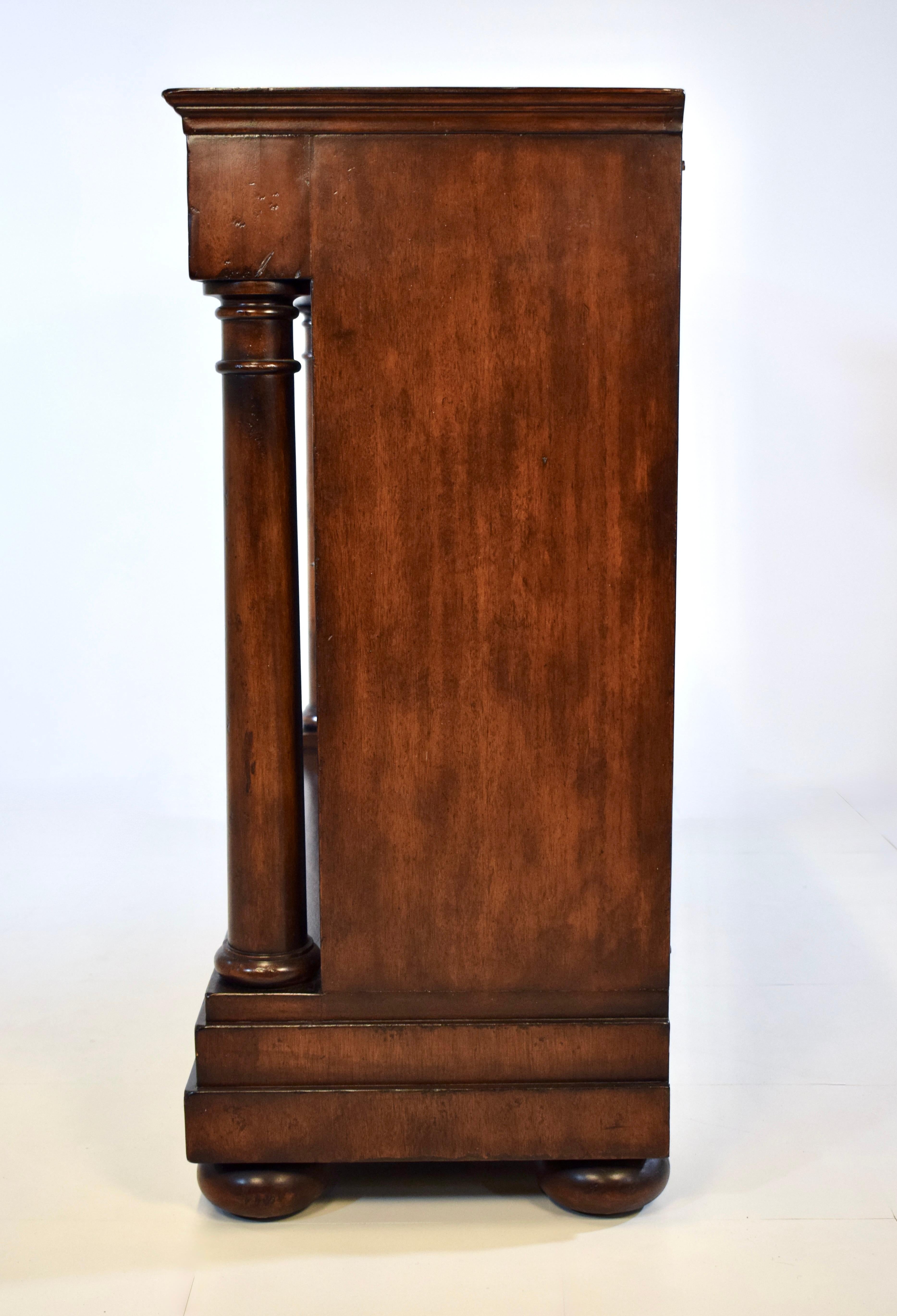 John-Richard English Regency Brass Grill Armadio libreria a due ante in vendita 1