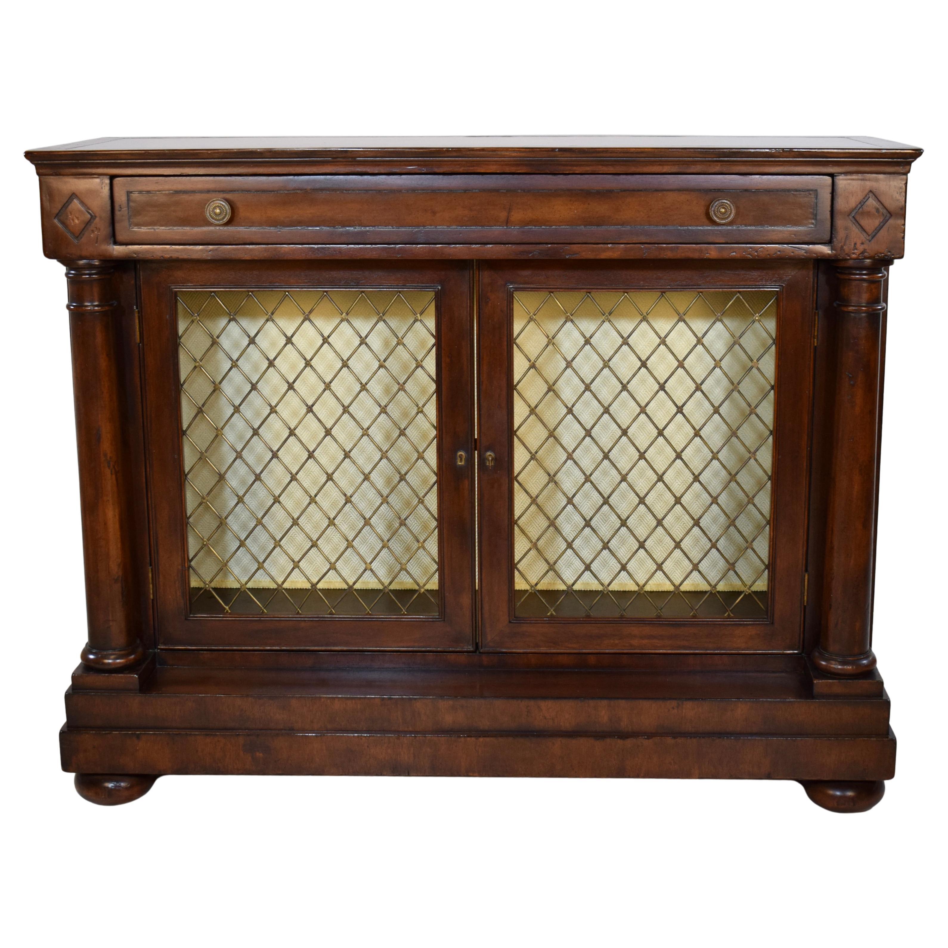 John-Richard English Regency Brass Grill Armadio libreria a due ante in vendita 7