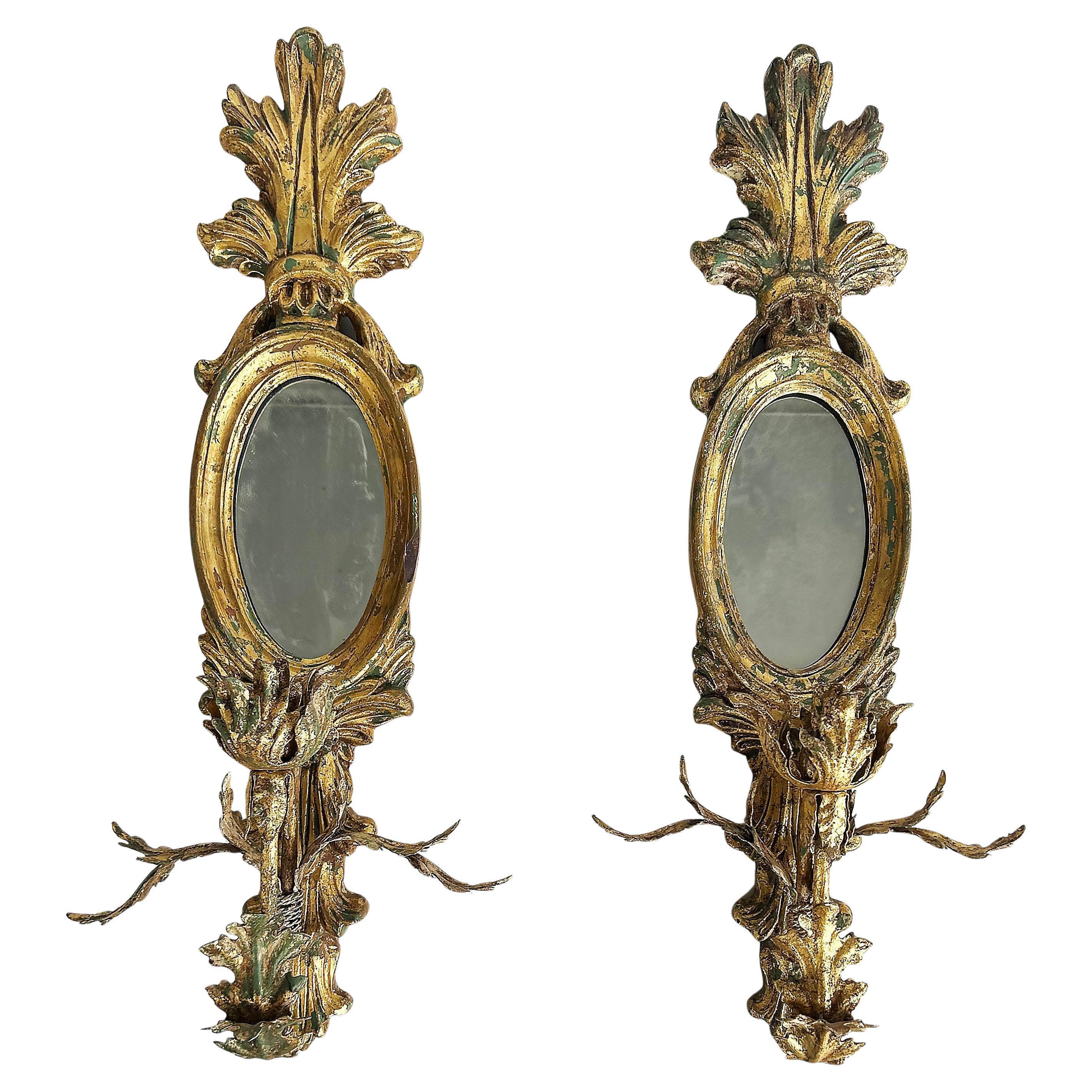 John Richard Giltwood, vergoldetes Metall, verspiegelte Kerzenleuchter, nicht elektrifiziert, Paar im Angebot