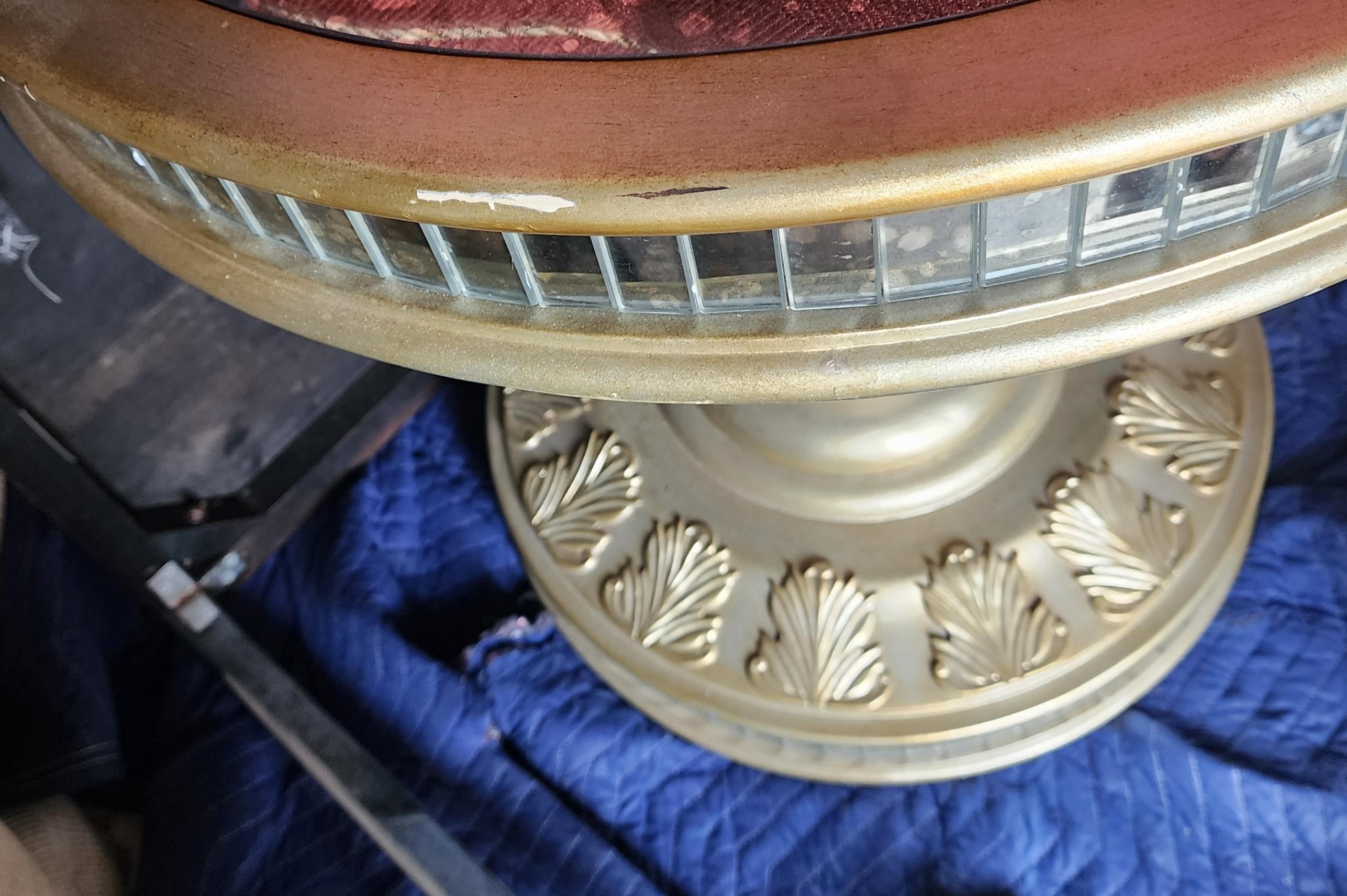 Mesa de centro con espejo eglomise estilo John Richard en venta 3