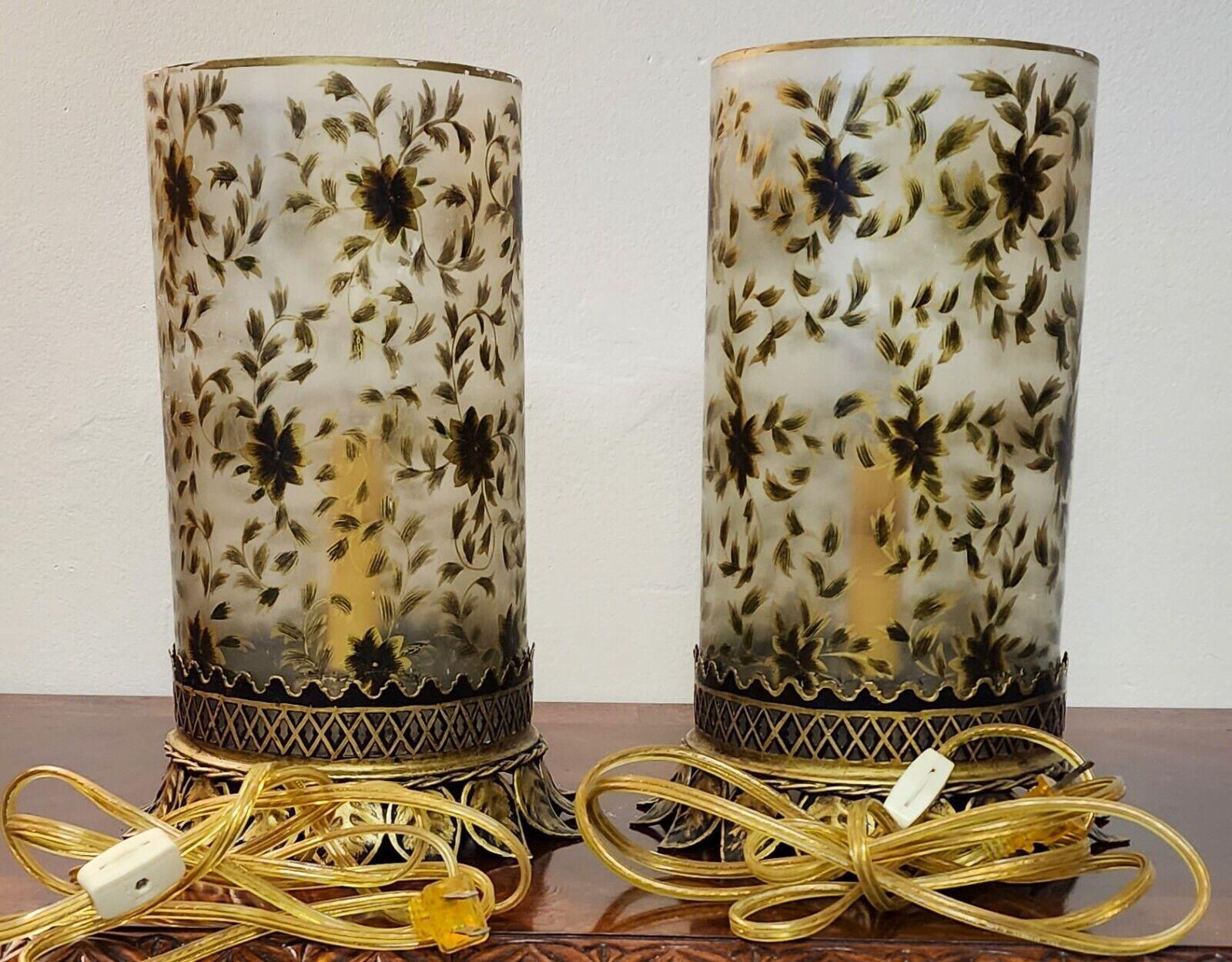 Late 20th Century John Richard Table Lamps Accent Pair For Sale