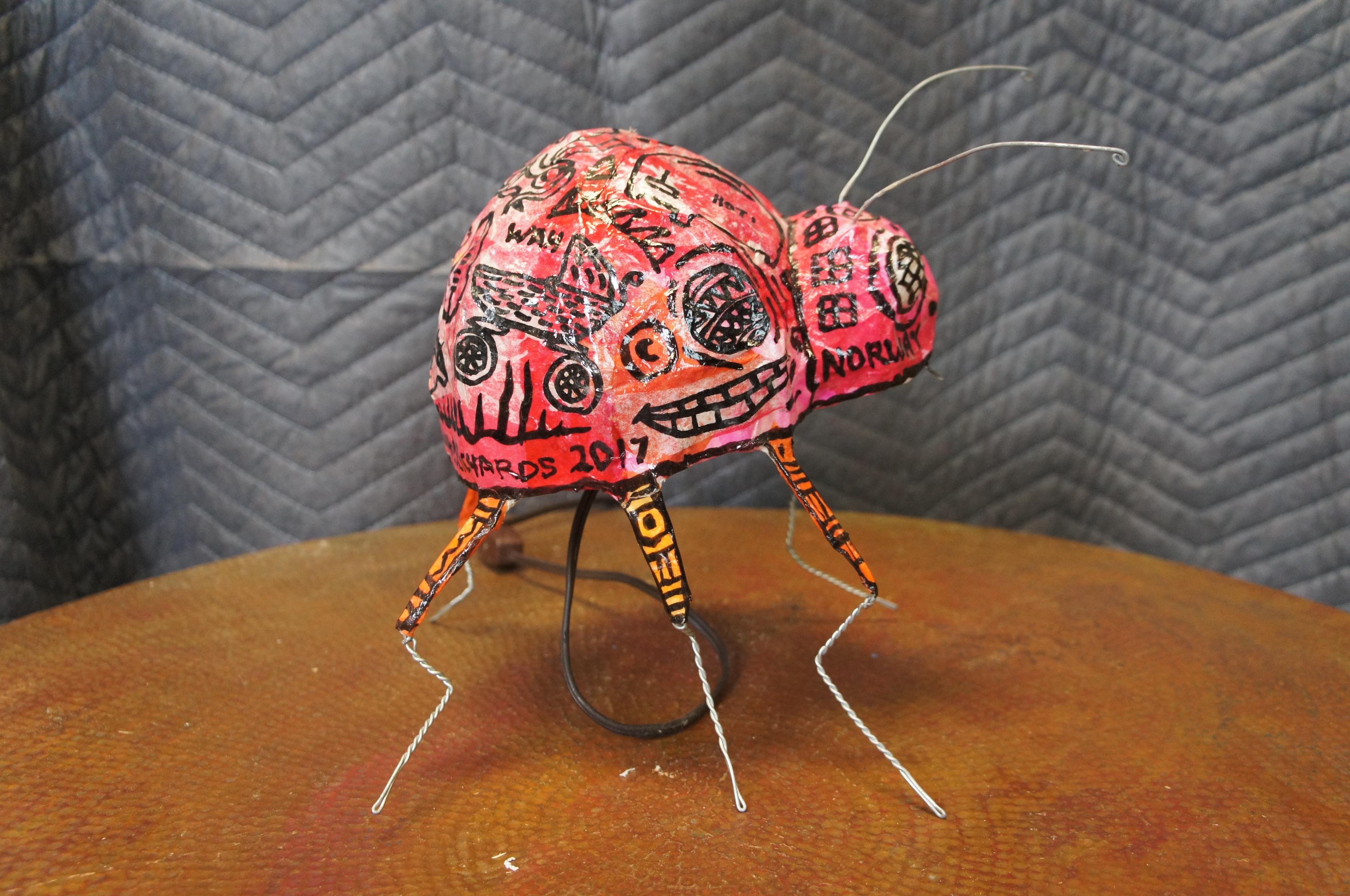 John Richards Yummy Mud Puddle Gallery Lady Bug Sculpture Nightlight Lamp 10