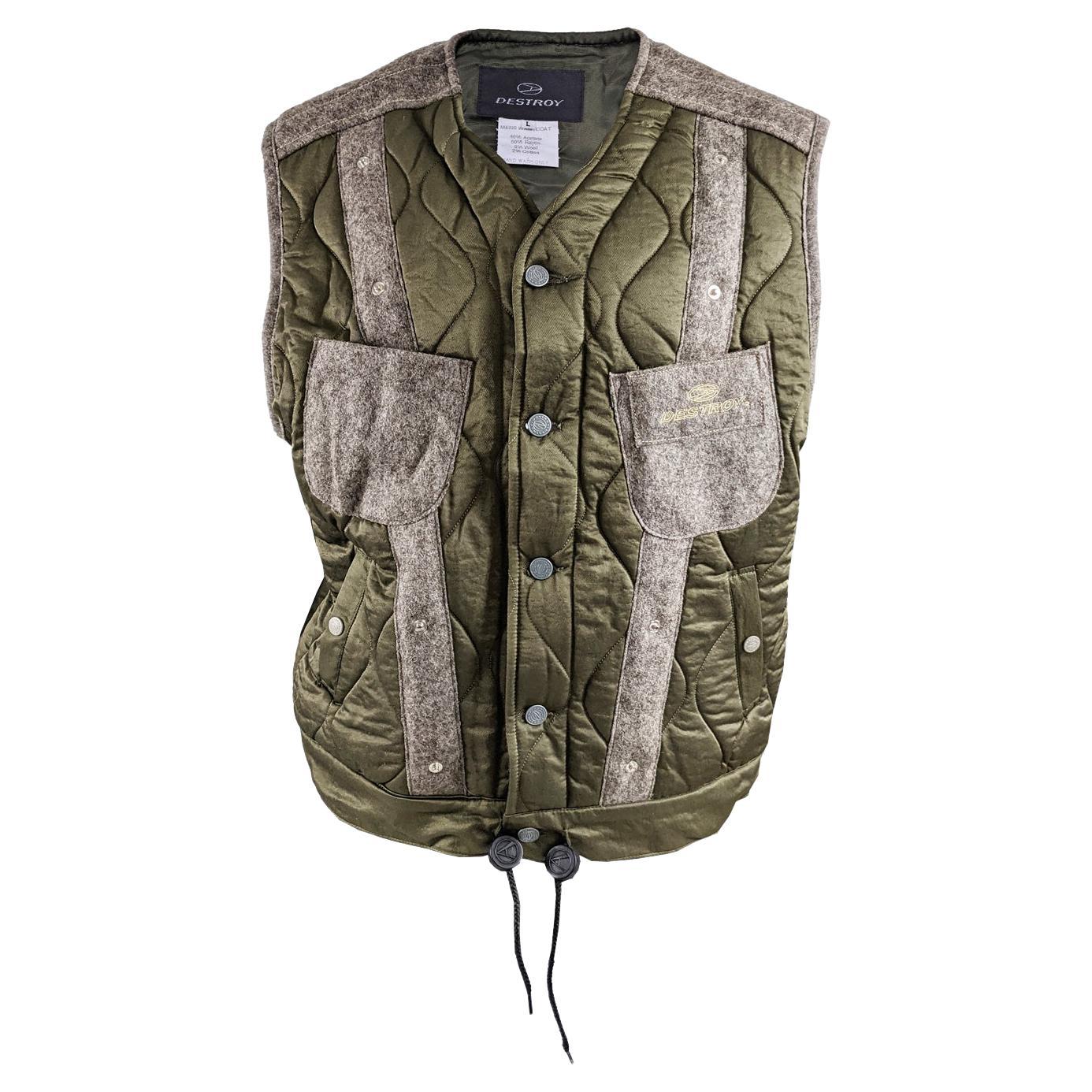 John Richmond Destroy Vintage 90s Mens Military Green Quilted Sleeveless Jacket